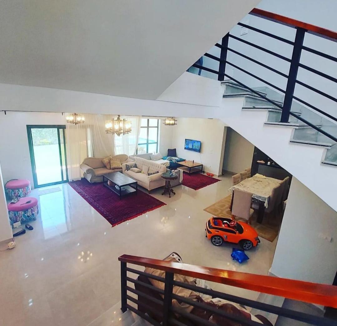 Villa Adam