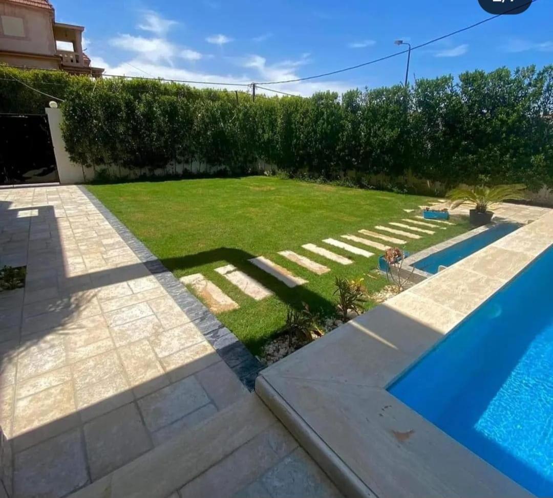 Villa Adam