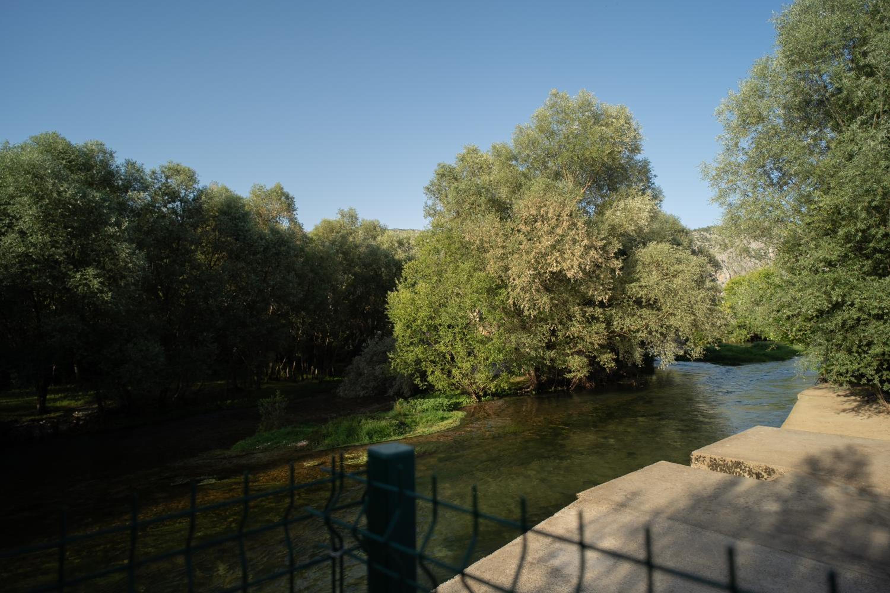 Villa Paradise On The River