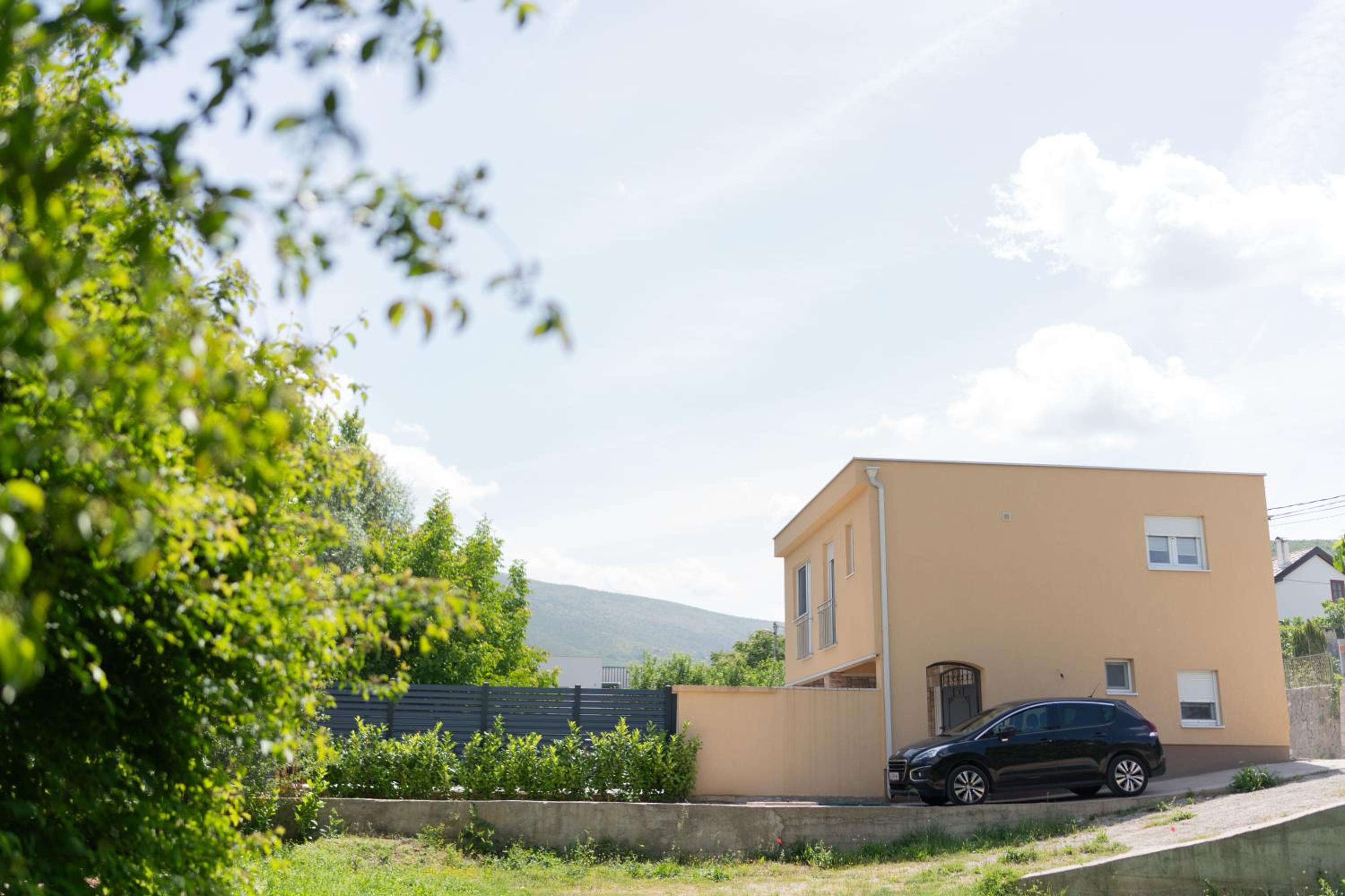 Villa Paradise On The River