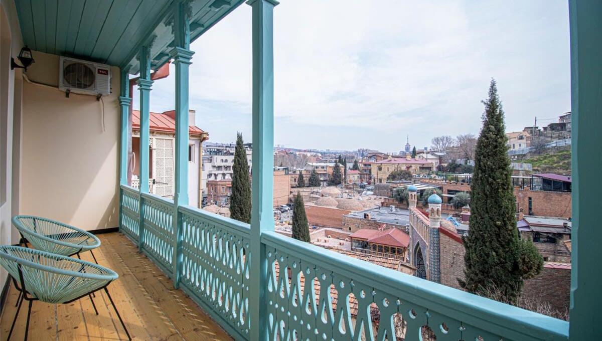Stunning 2BR Apartment In Abanotubani- By Wehost view 4
