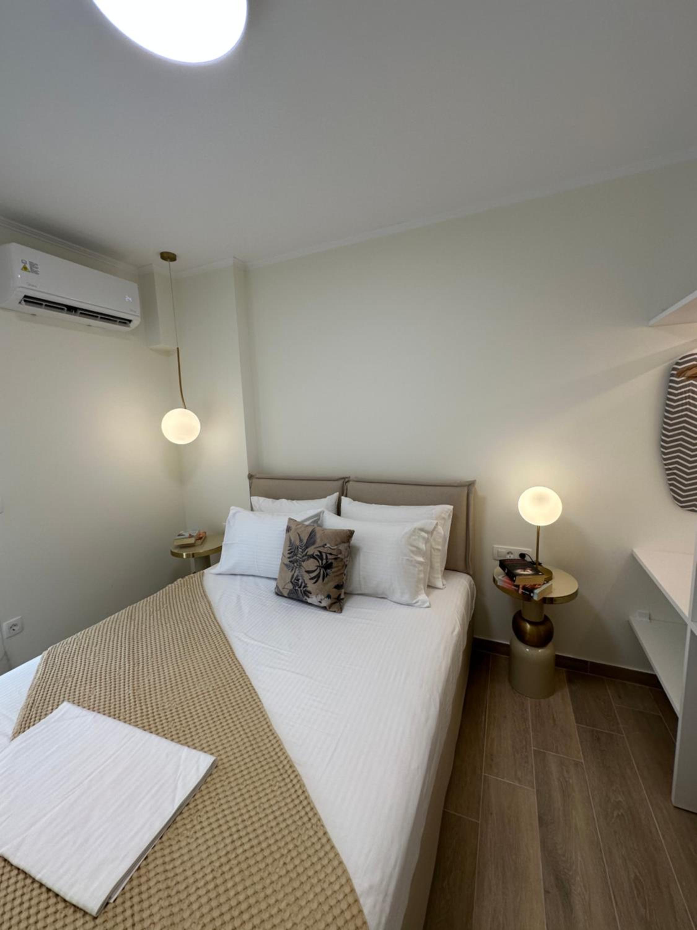 K & L Luxury Suite photo 2