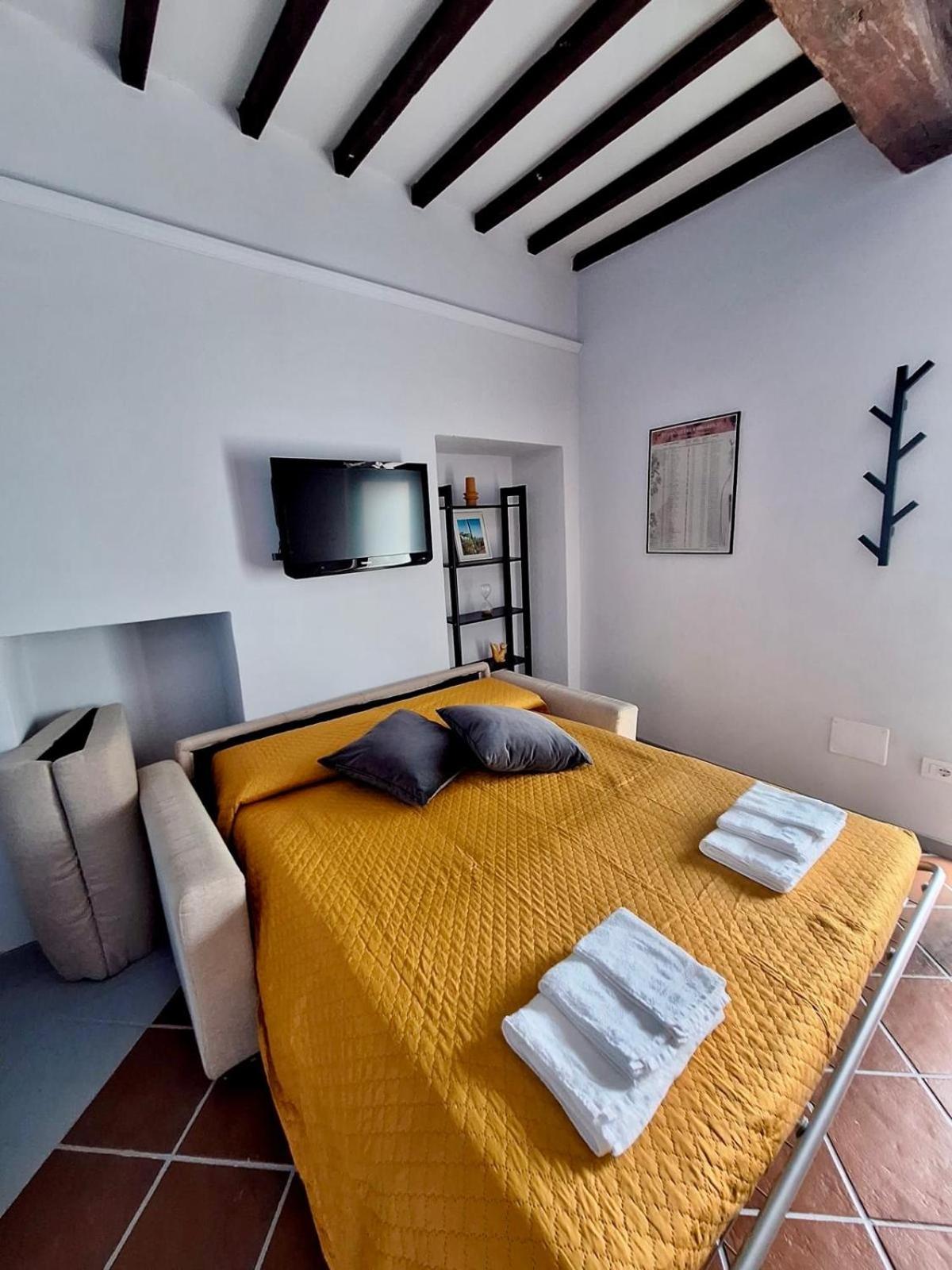 Casa Fioroni Langhe Apartments