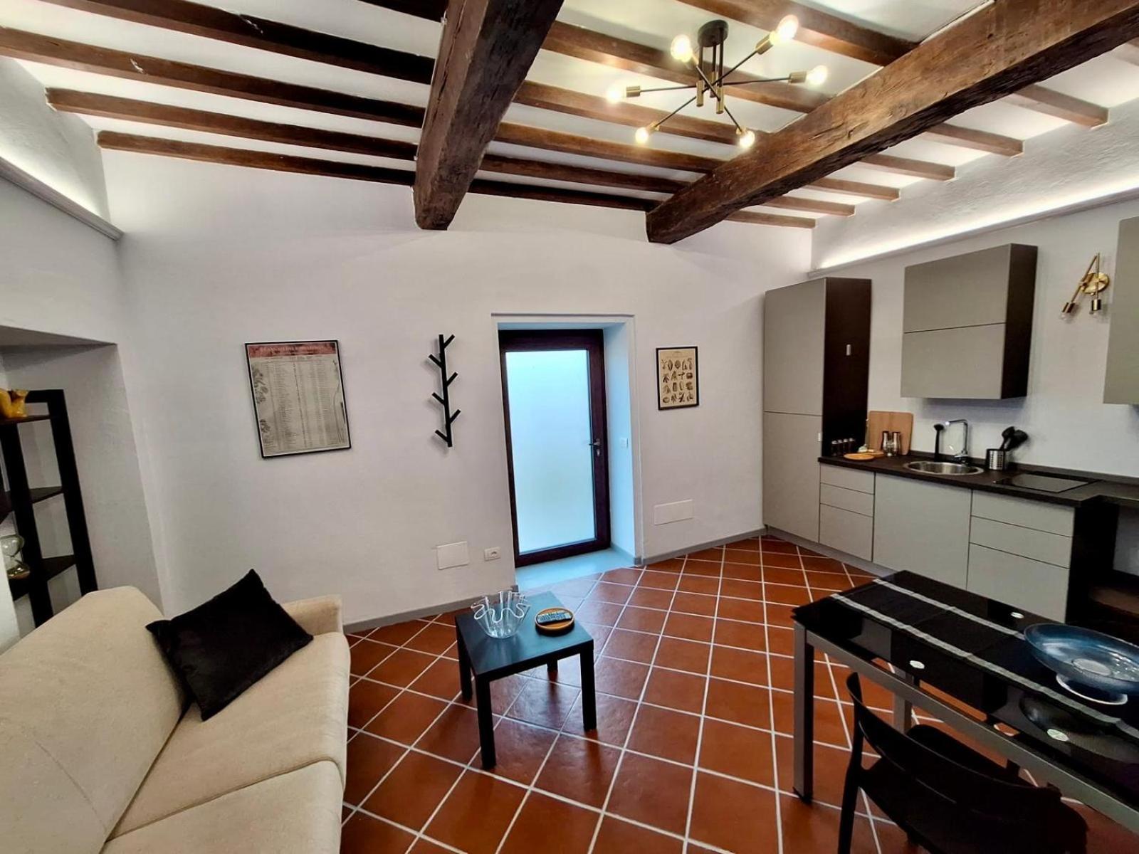 Casa Fioroni Langhe Apartments