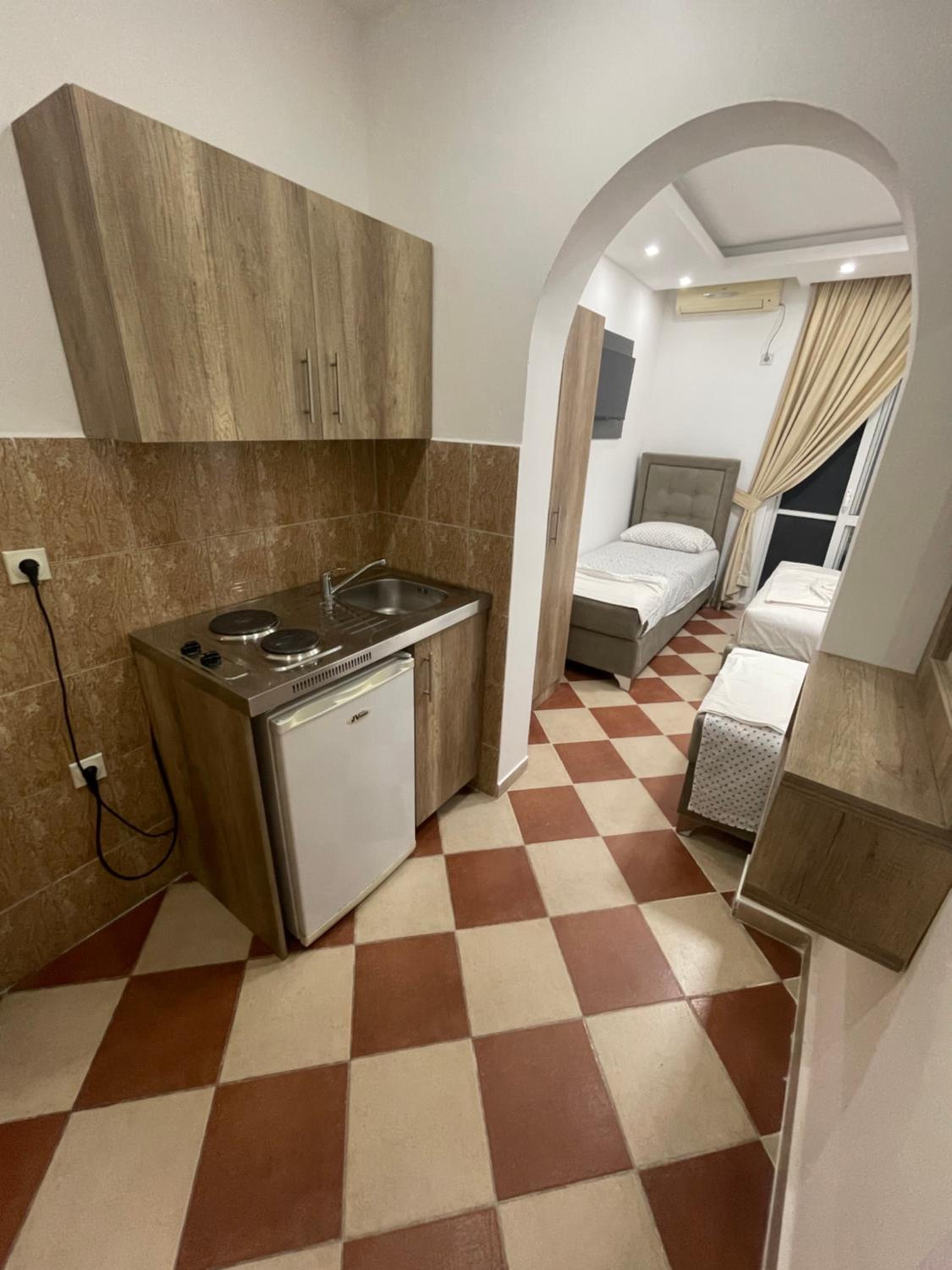 Kodra Apartments