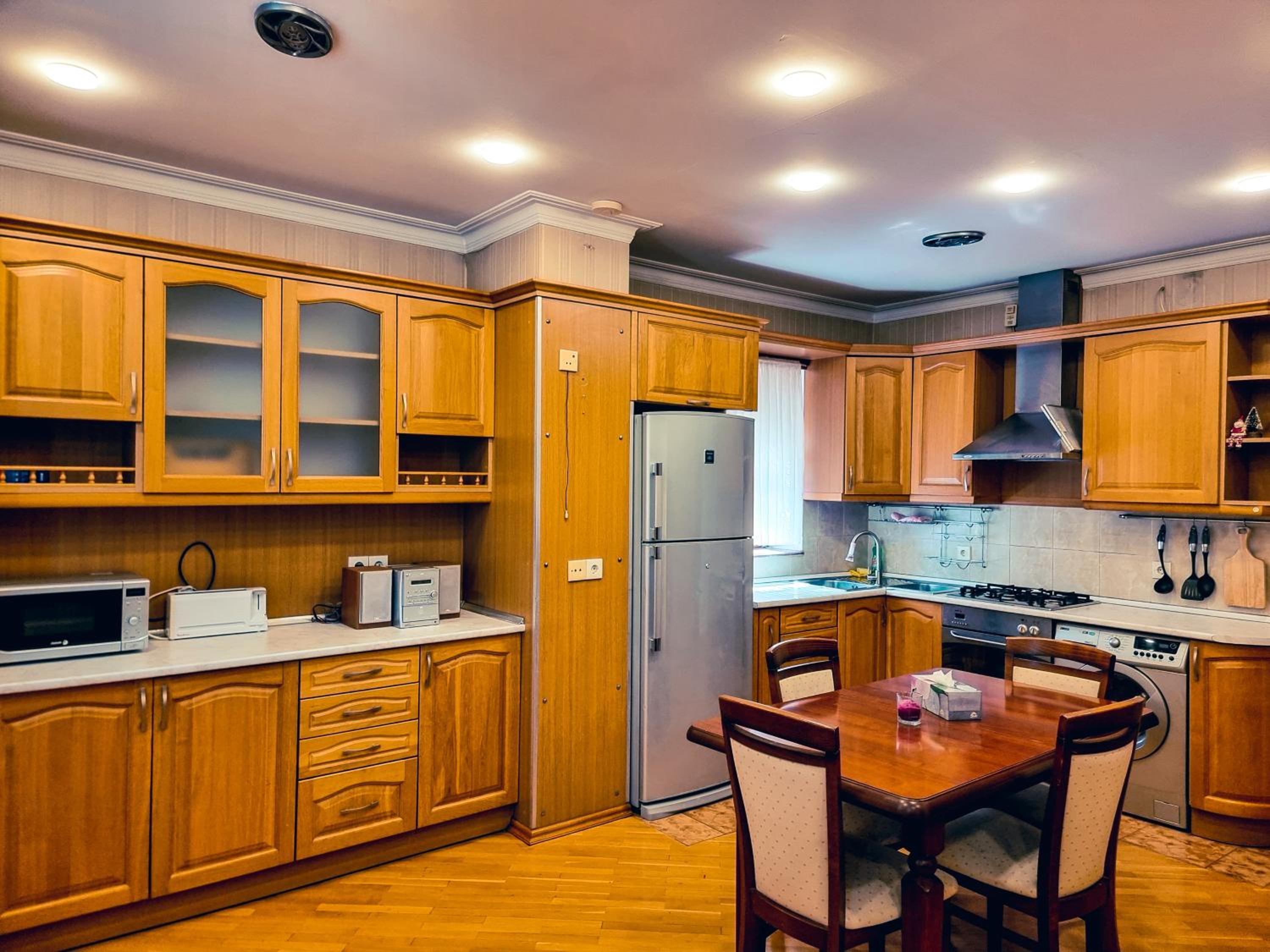 Papa Jons apartment