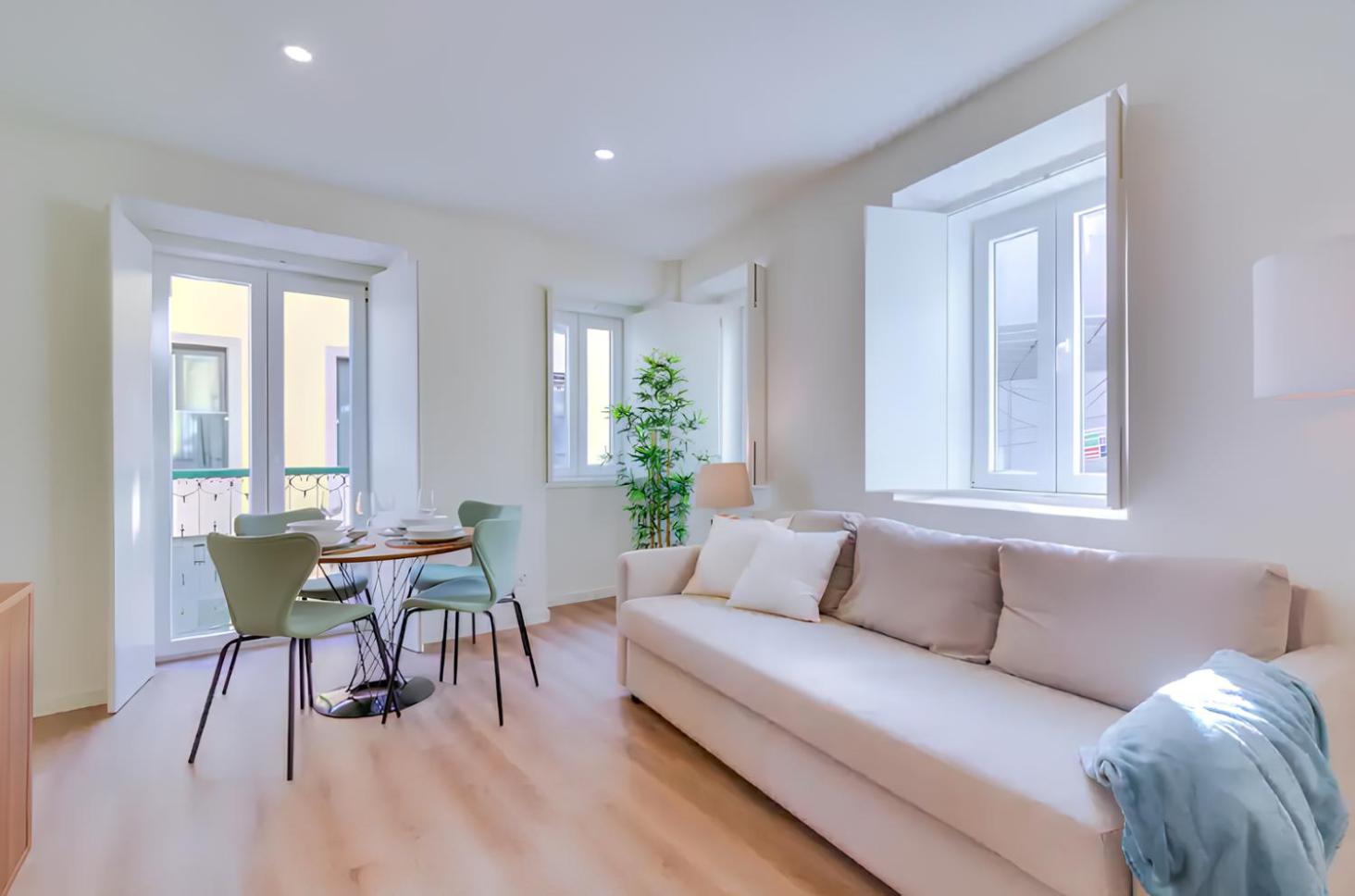 Graceful 1 Bedroom Apartment - G201 view 5