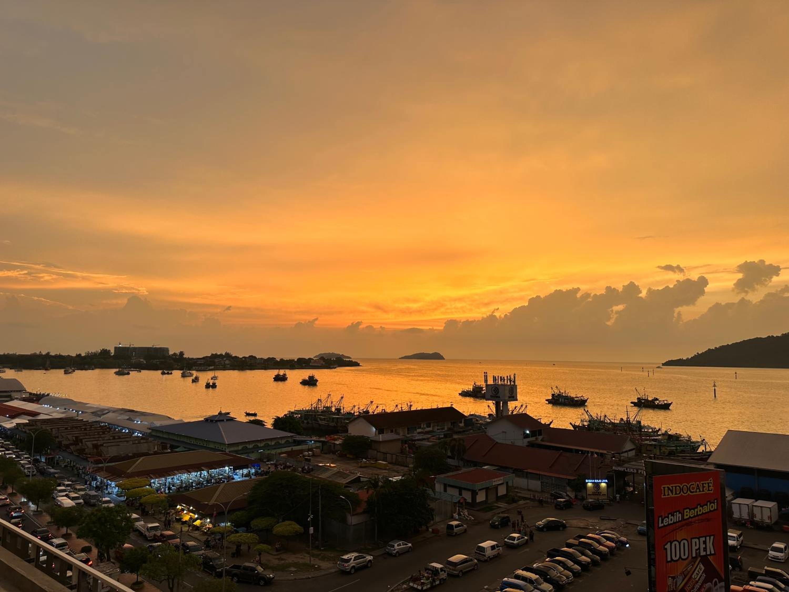 The Shore Kota Kinabalu by DLuma