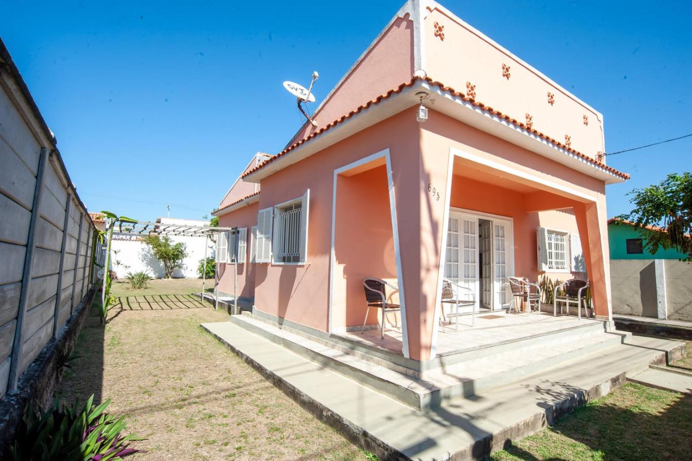 Casa c ar-condicionado a 200m do mar-Saquarema RJ