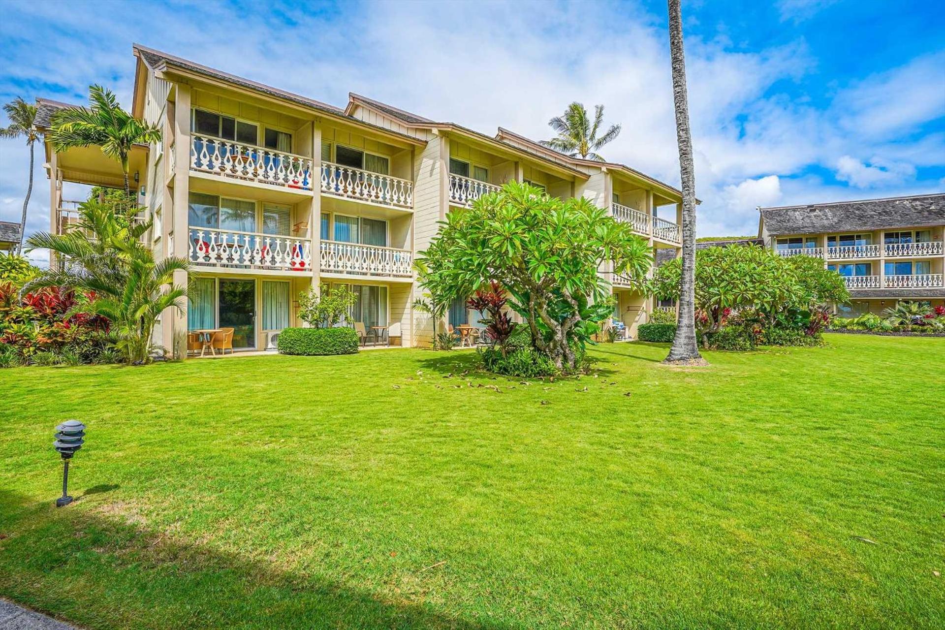 Islander on the Beach 320 view 5