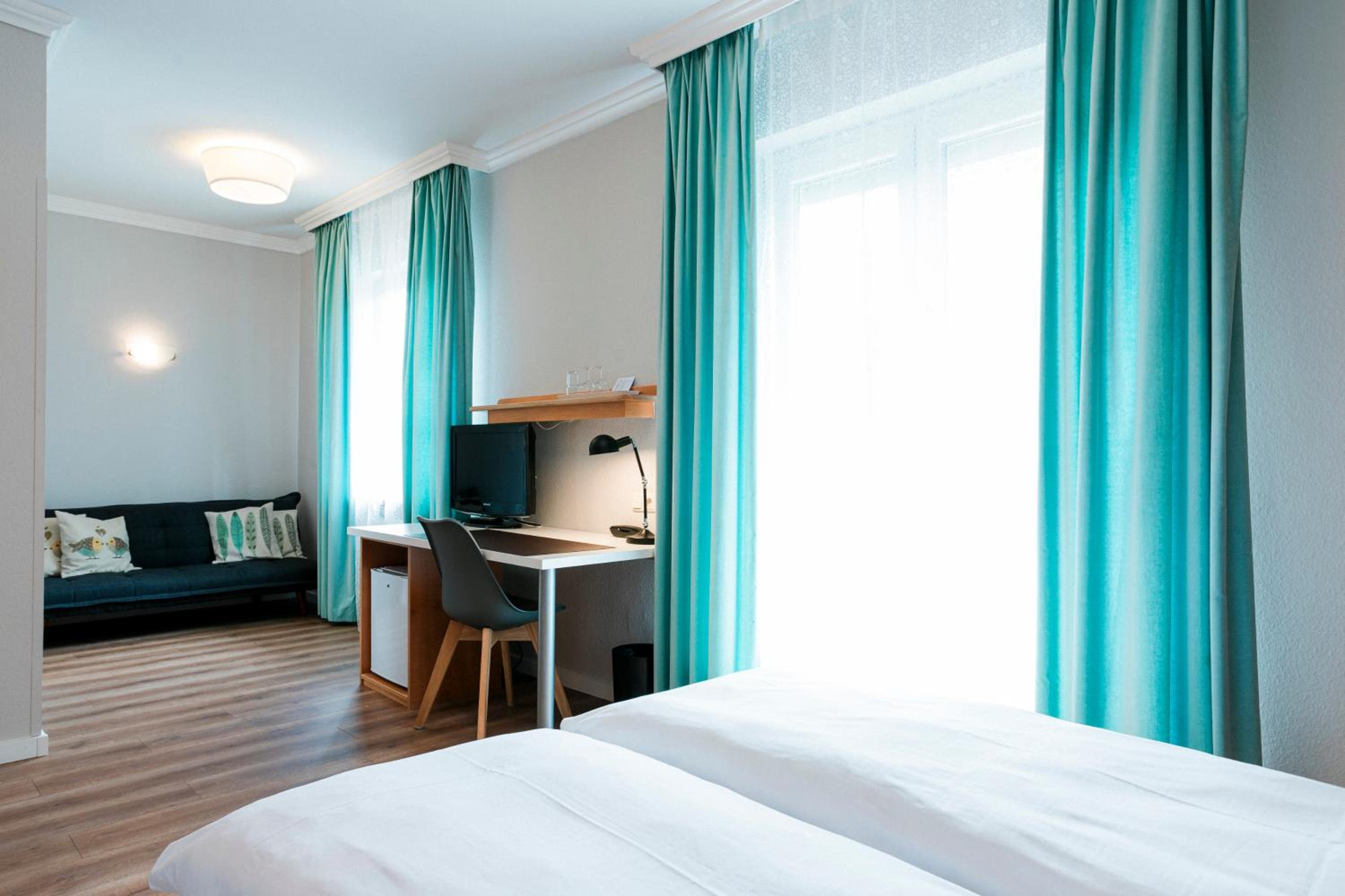 Munich Vacations - Hotel Villa Solln - Property Image 21