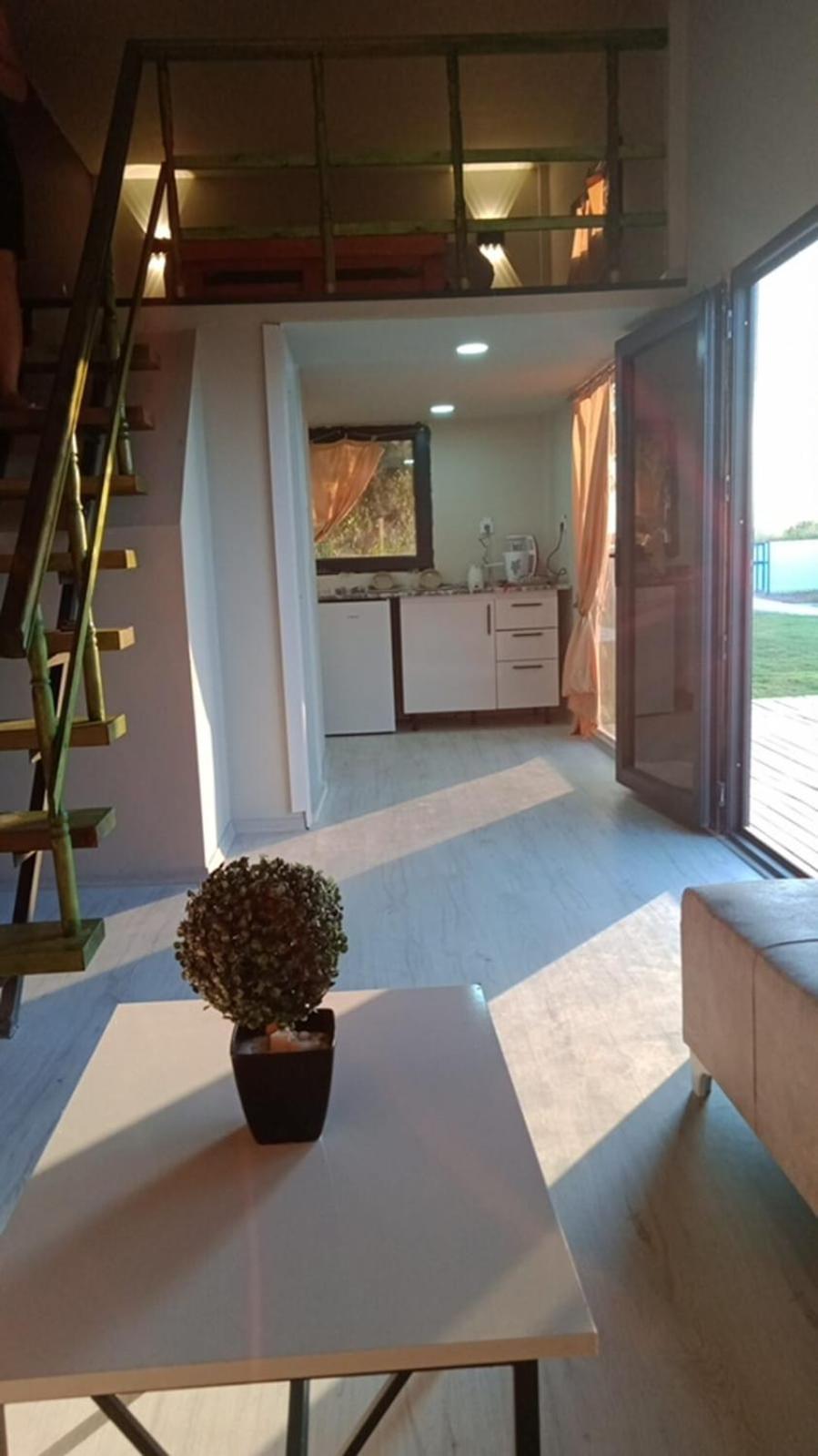 Orange Bungalow Evleri