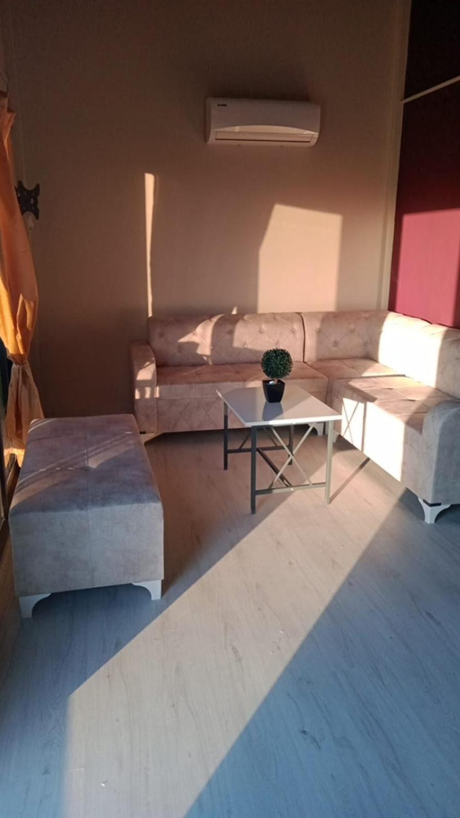 Orange Bungalow Evleri