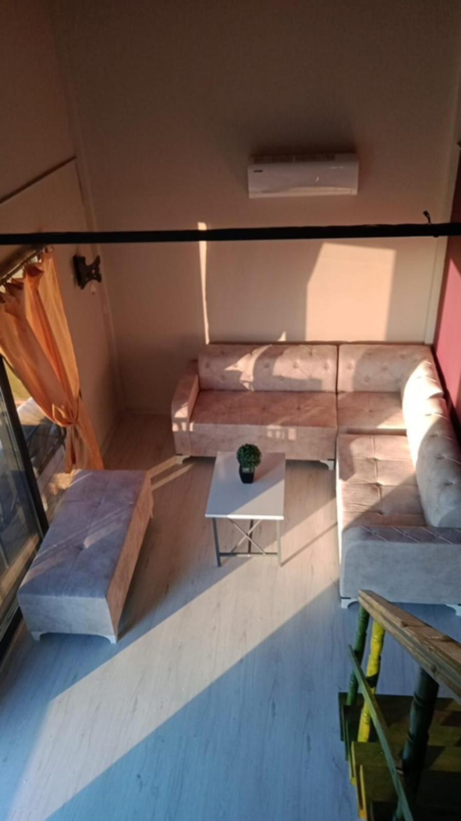 Orange Bungalow Evleri