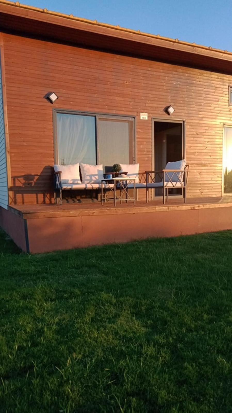 Orange Bungalow Evleri