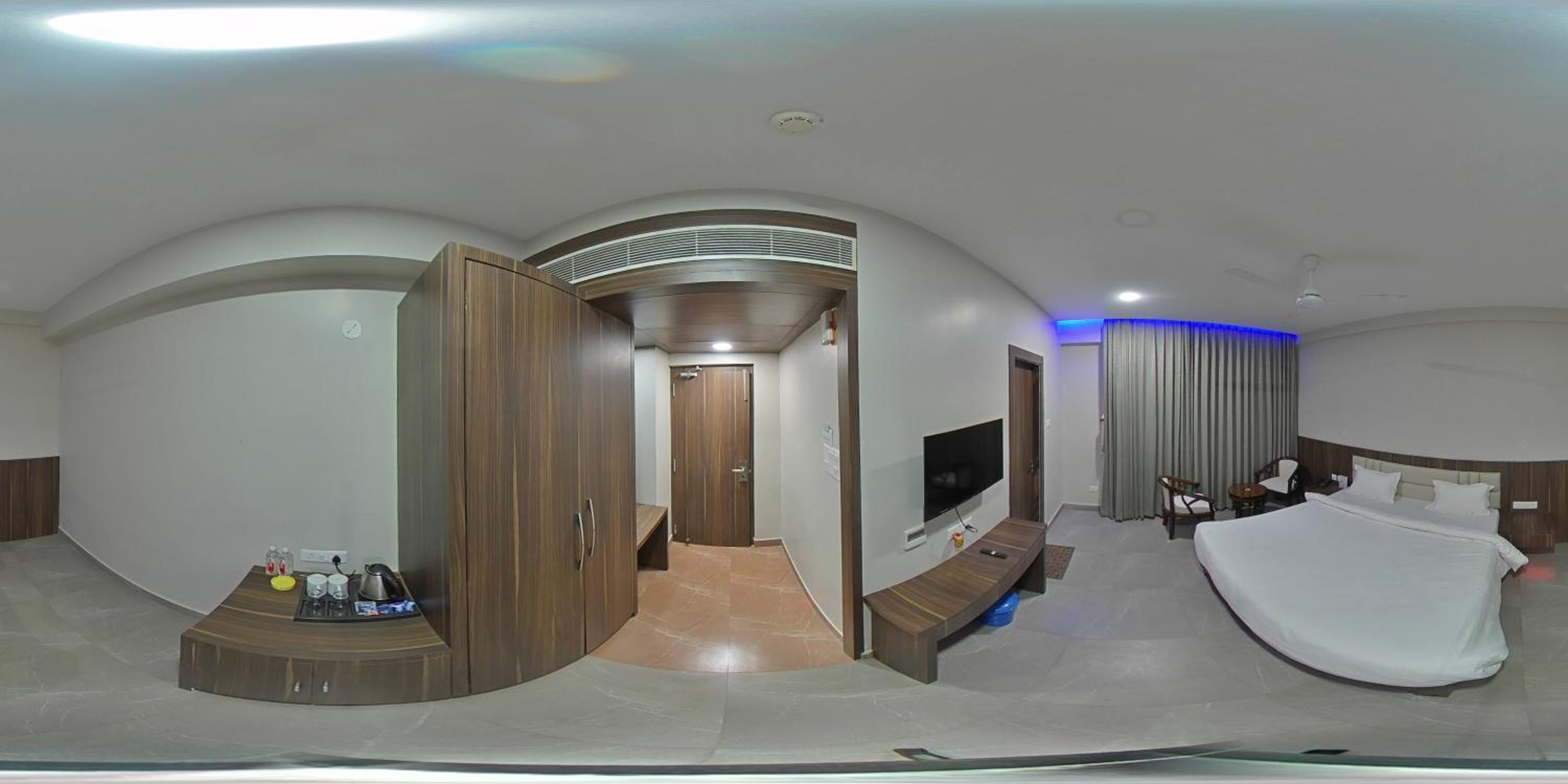 Photo 12