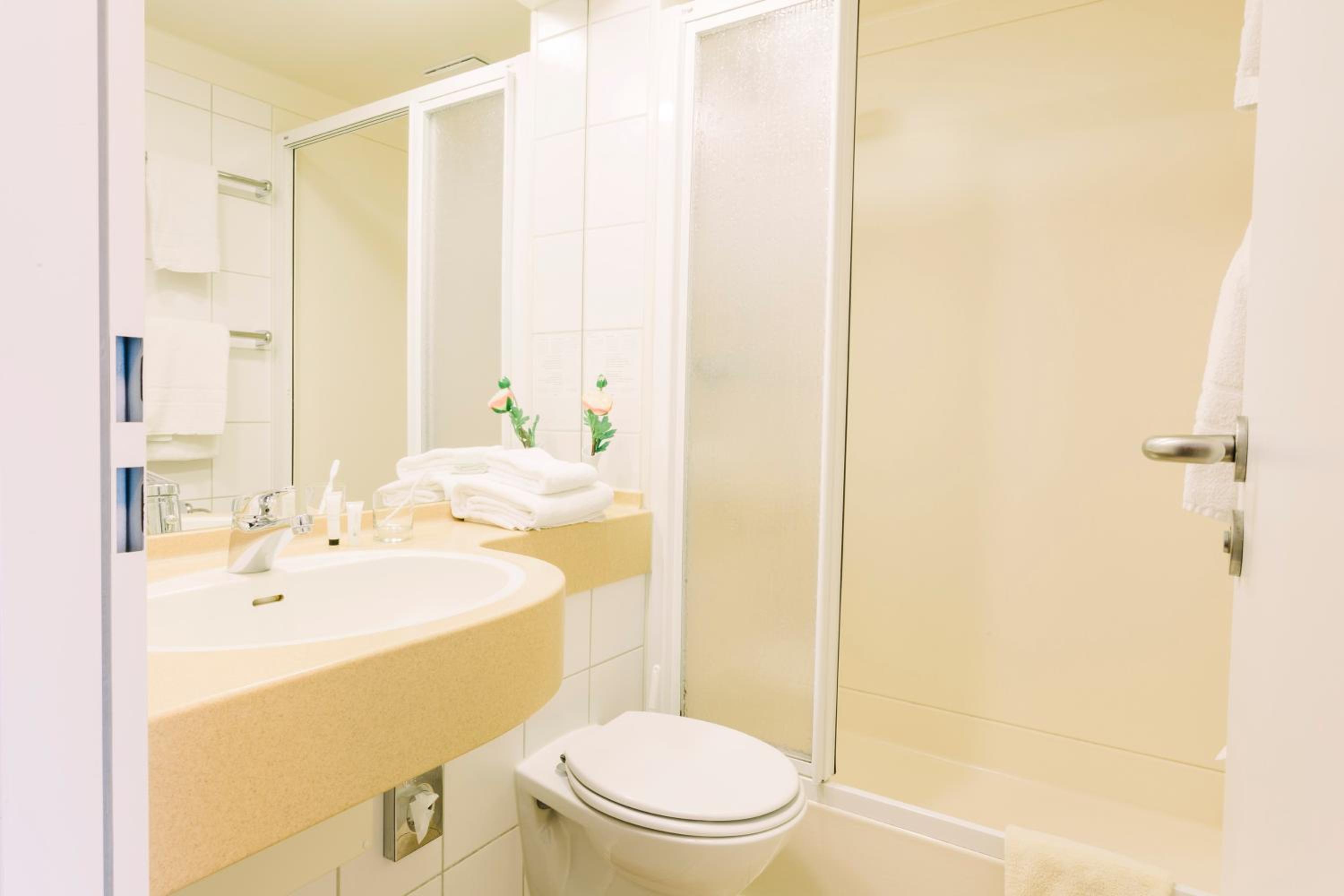 Munich Vacations - Hotel Villa Solln - Property Image 88