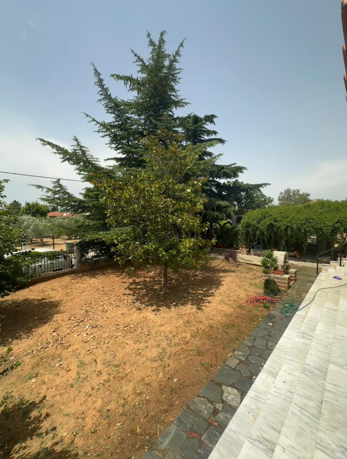 Villa Loksadra