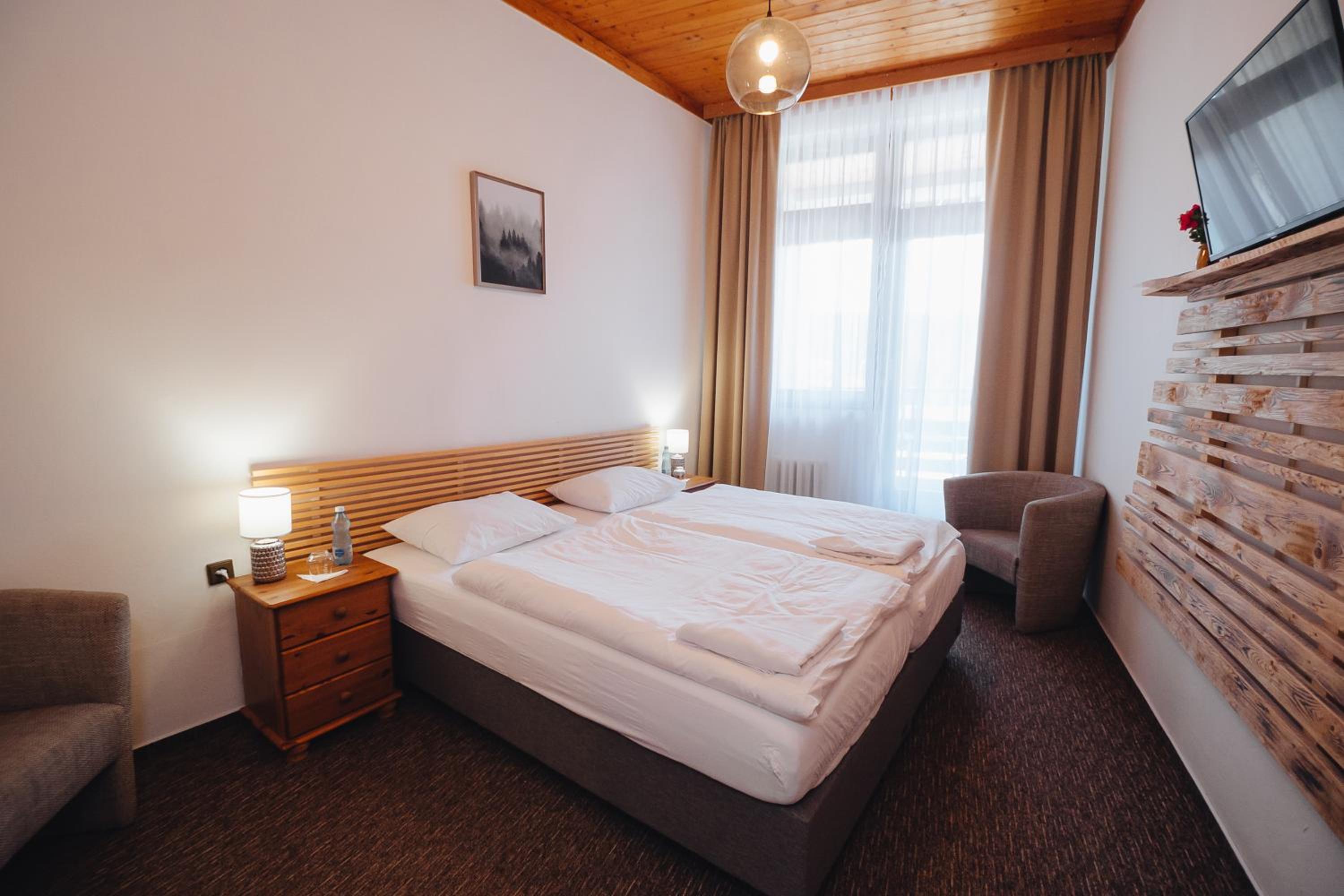 Pension Mona