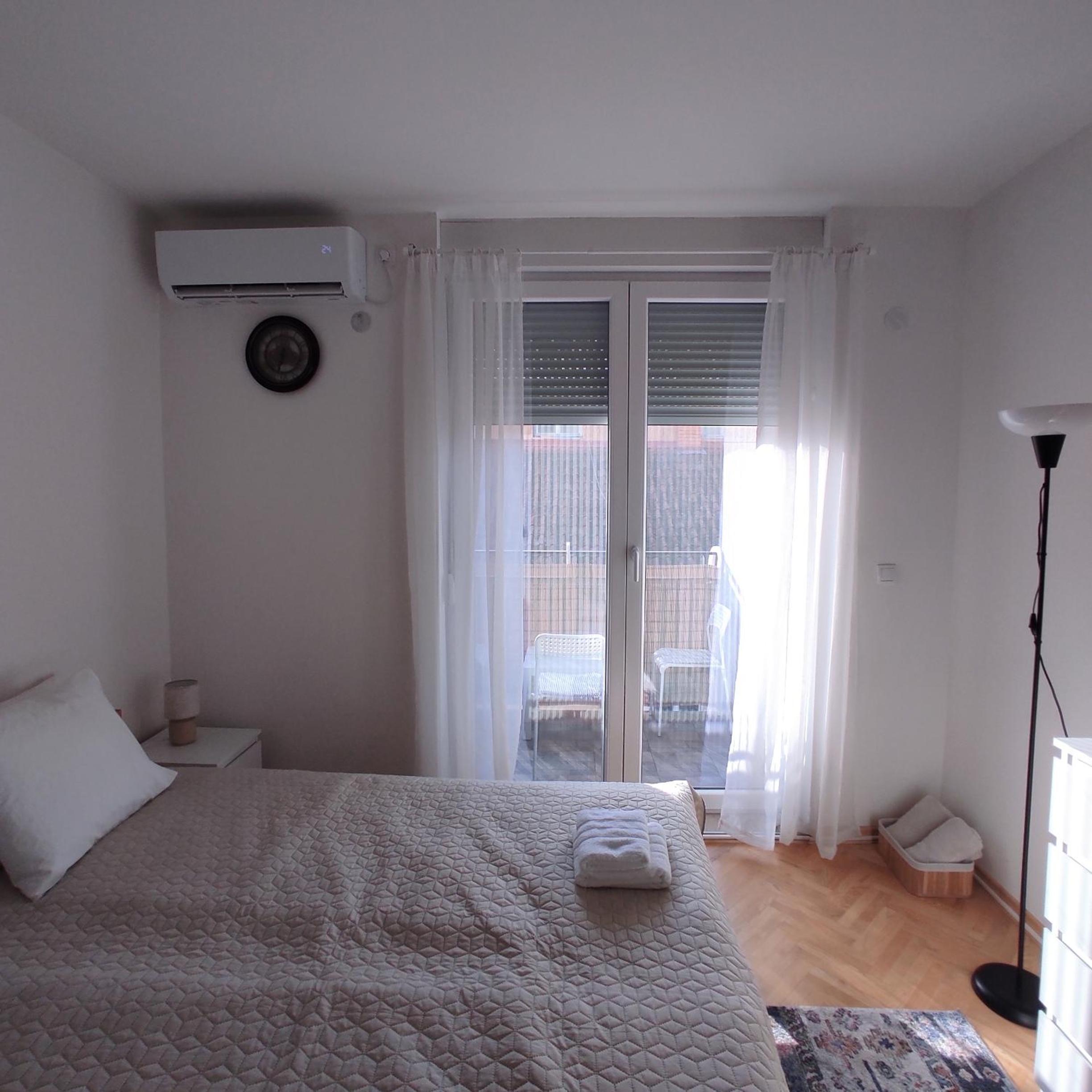 Studio apartman Ljiljana view 5