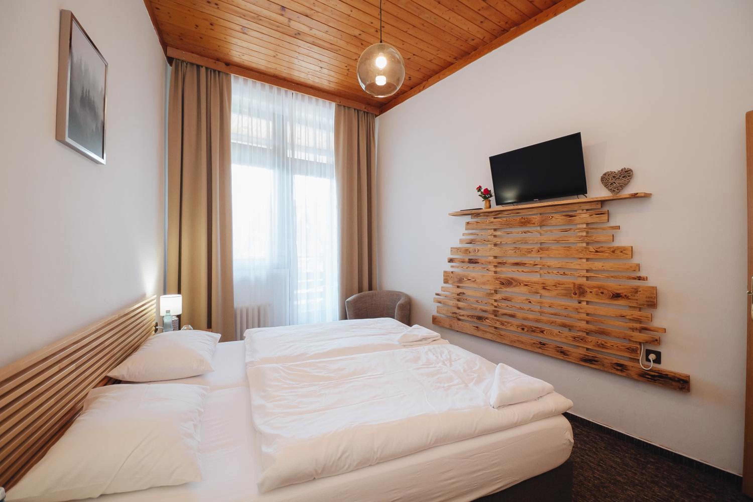 Pension Mona