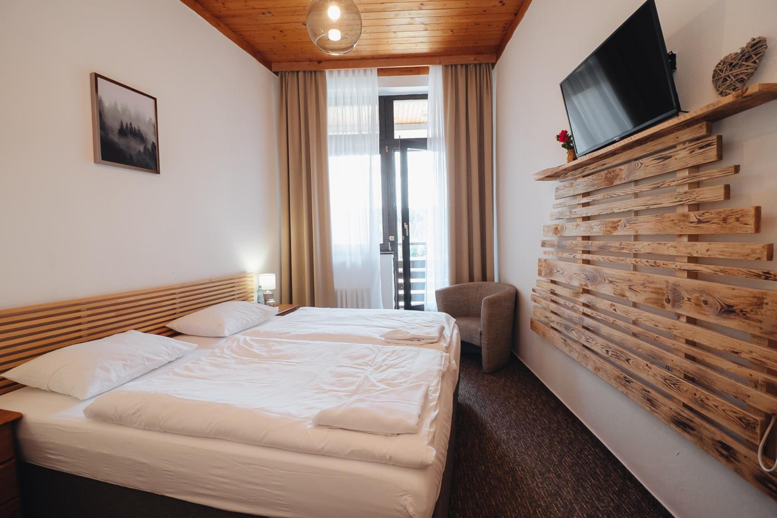 Pension Mona