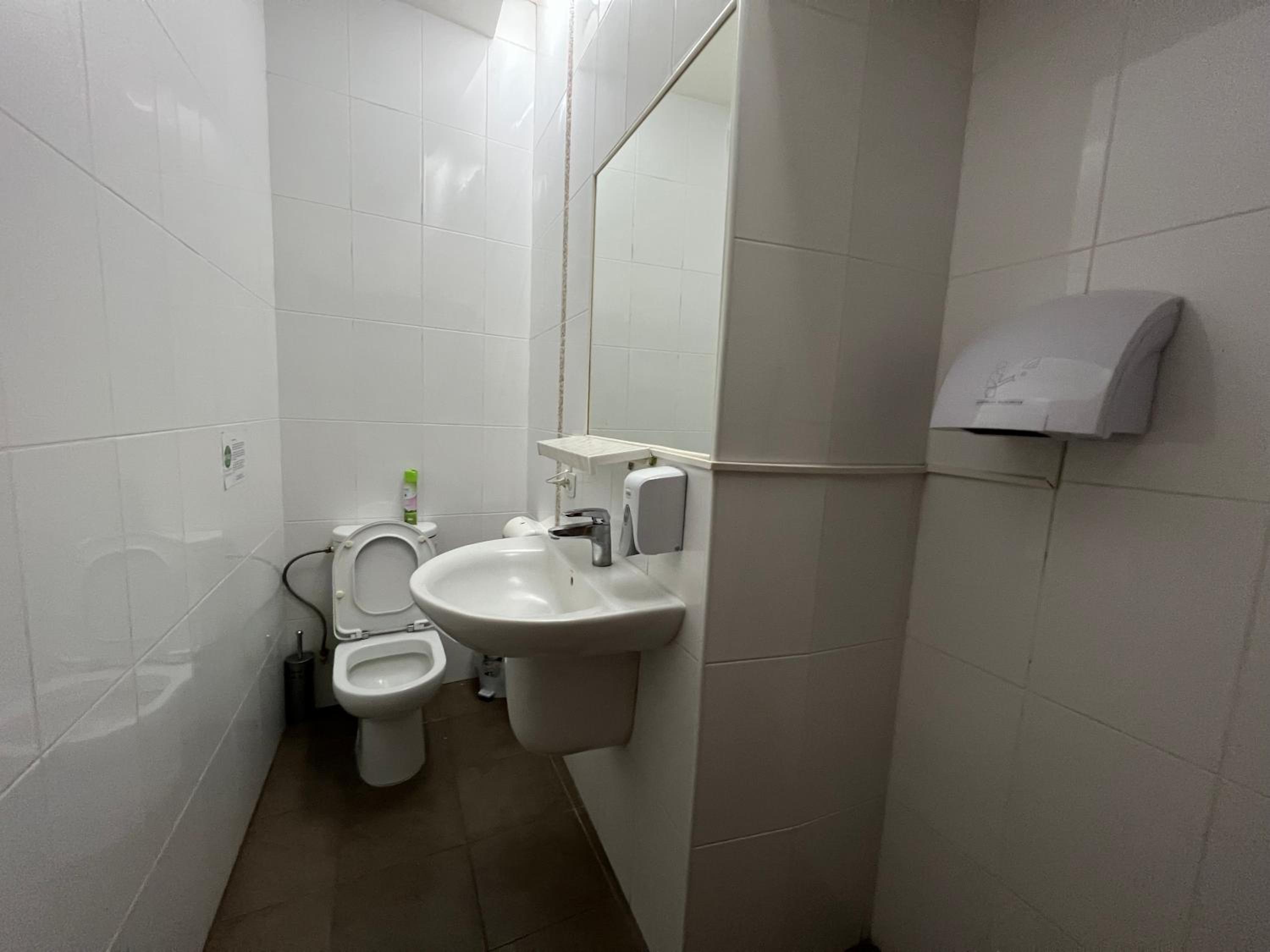 Envoy Hostel & Tours