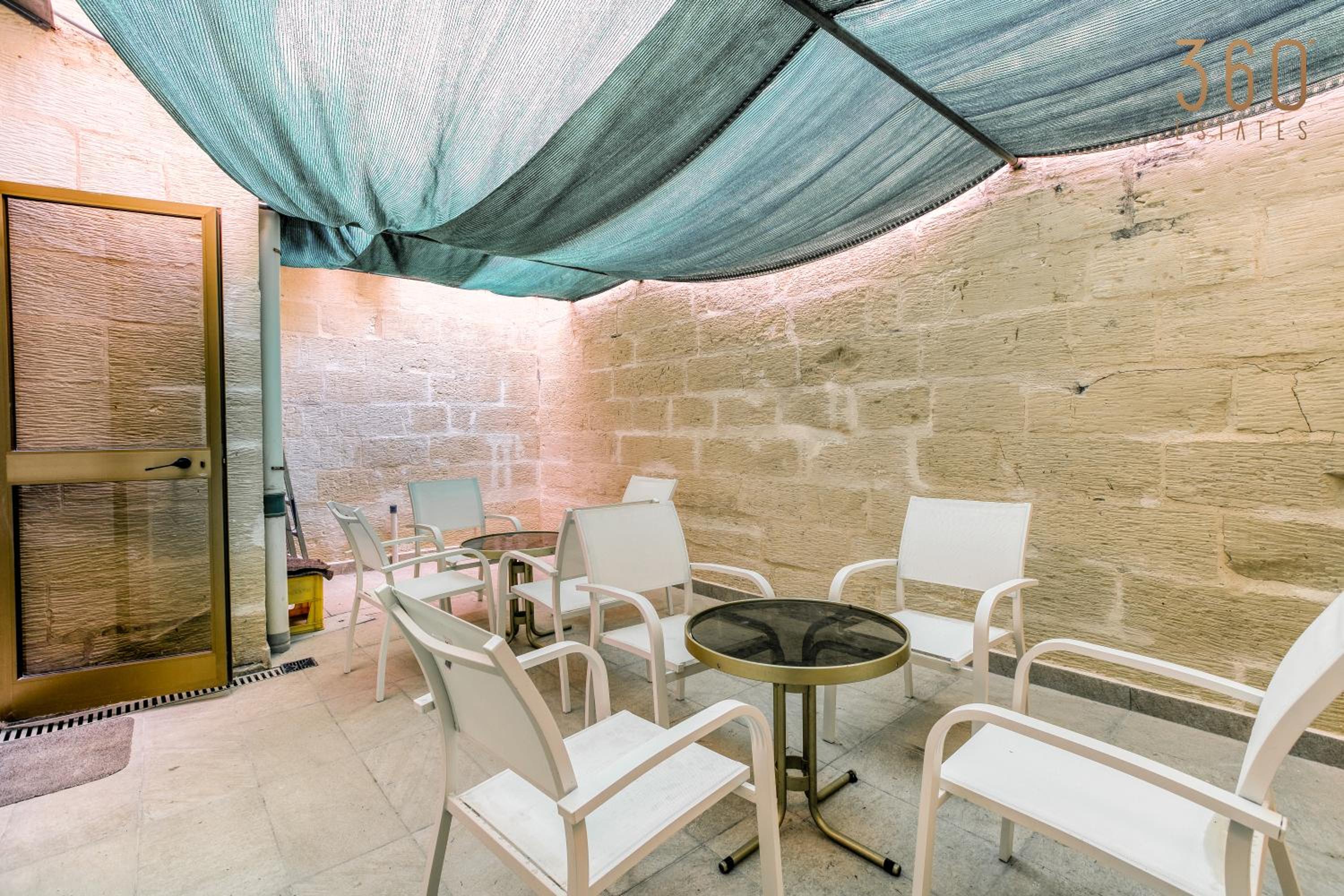 Stunning 2BR Maisonette with terrace in Gzira by 360 Estates view 2