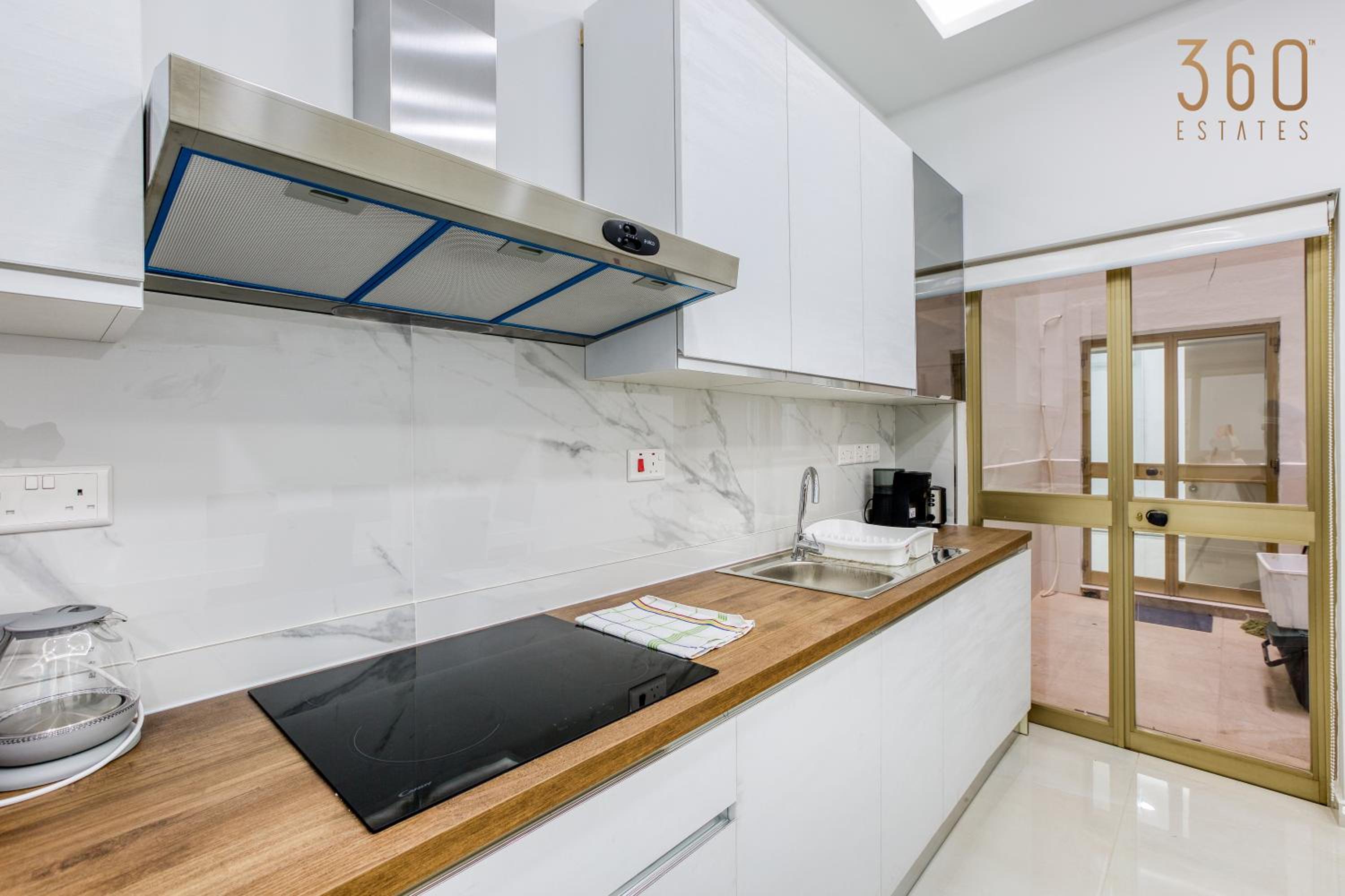 Stunning 2BR Maisonette with terrace in Gzira by 360 Estates view 3