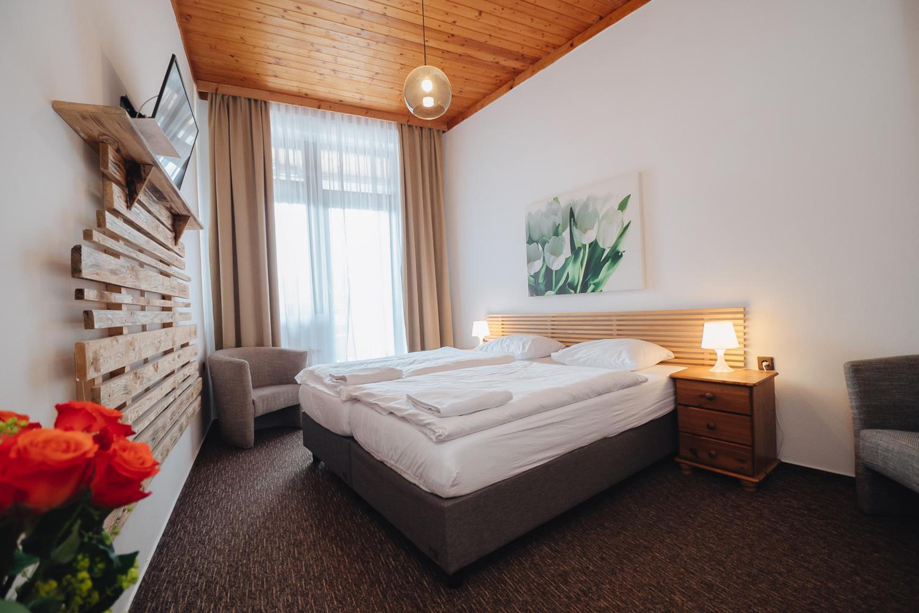 Pension Mona