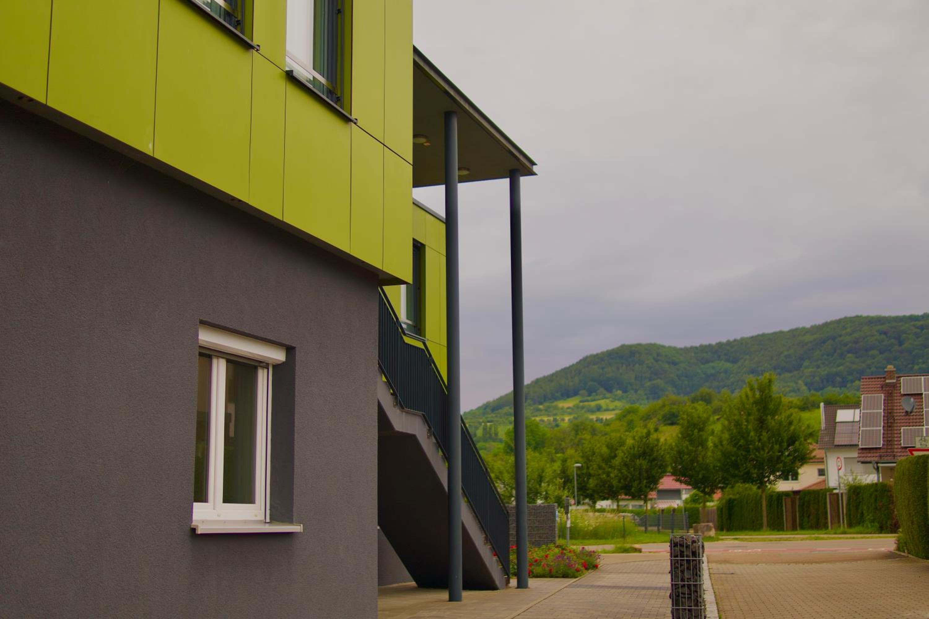 B&B Outlet Hotel - Metzingen - Bad Urach - Free Parking
