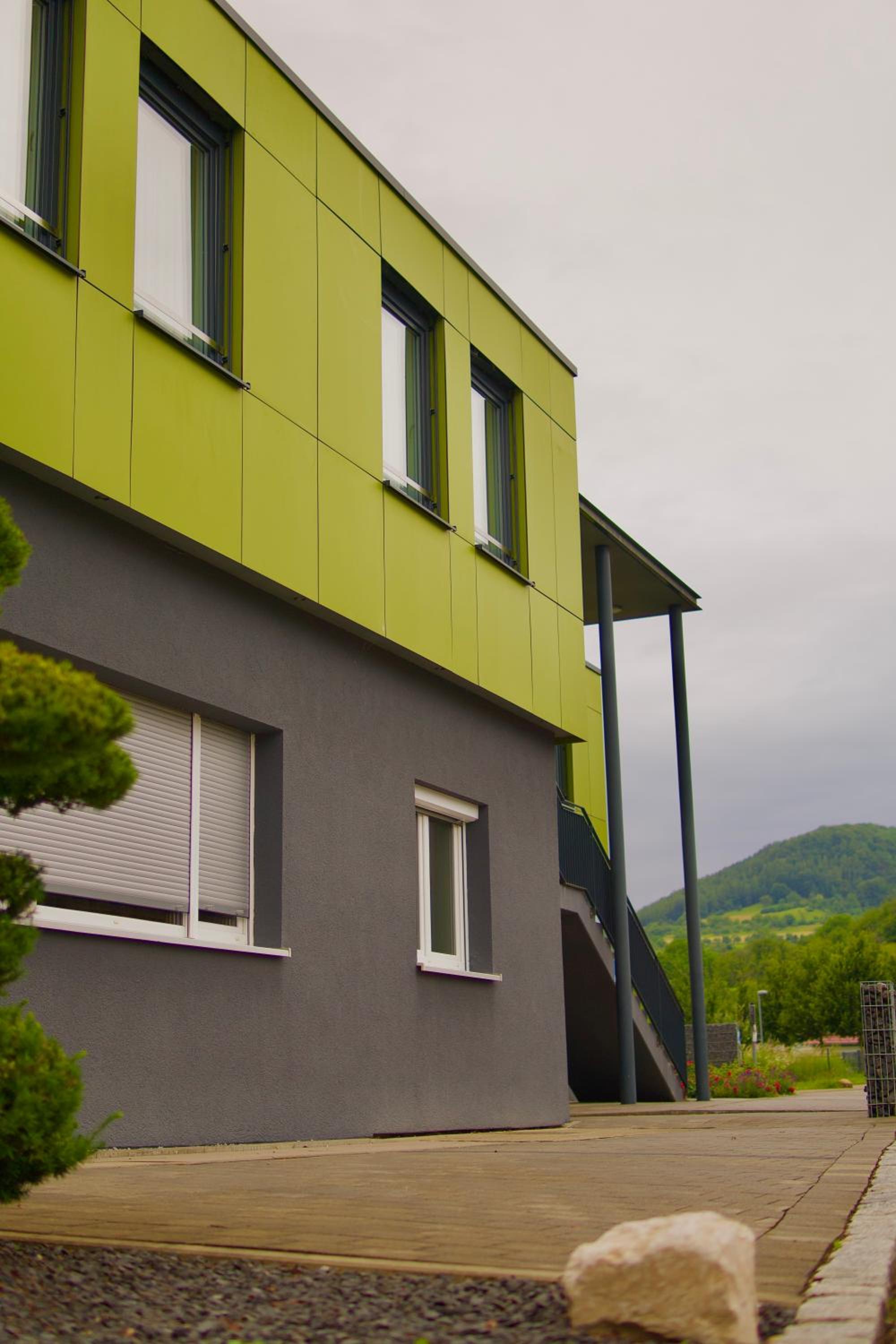 B&B Outlet Hotel - Metzingen - Bad Urach - Free Parking