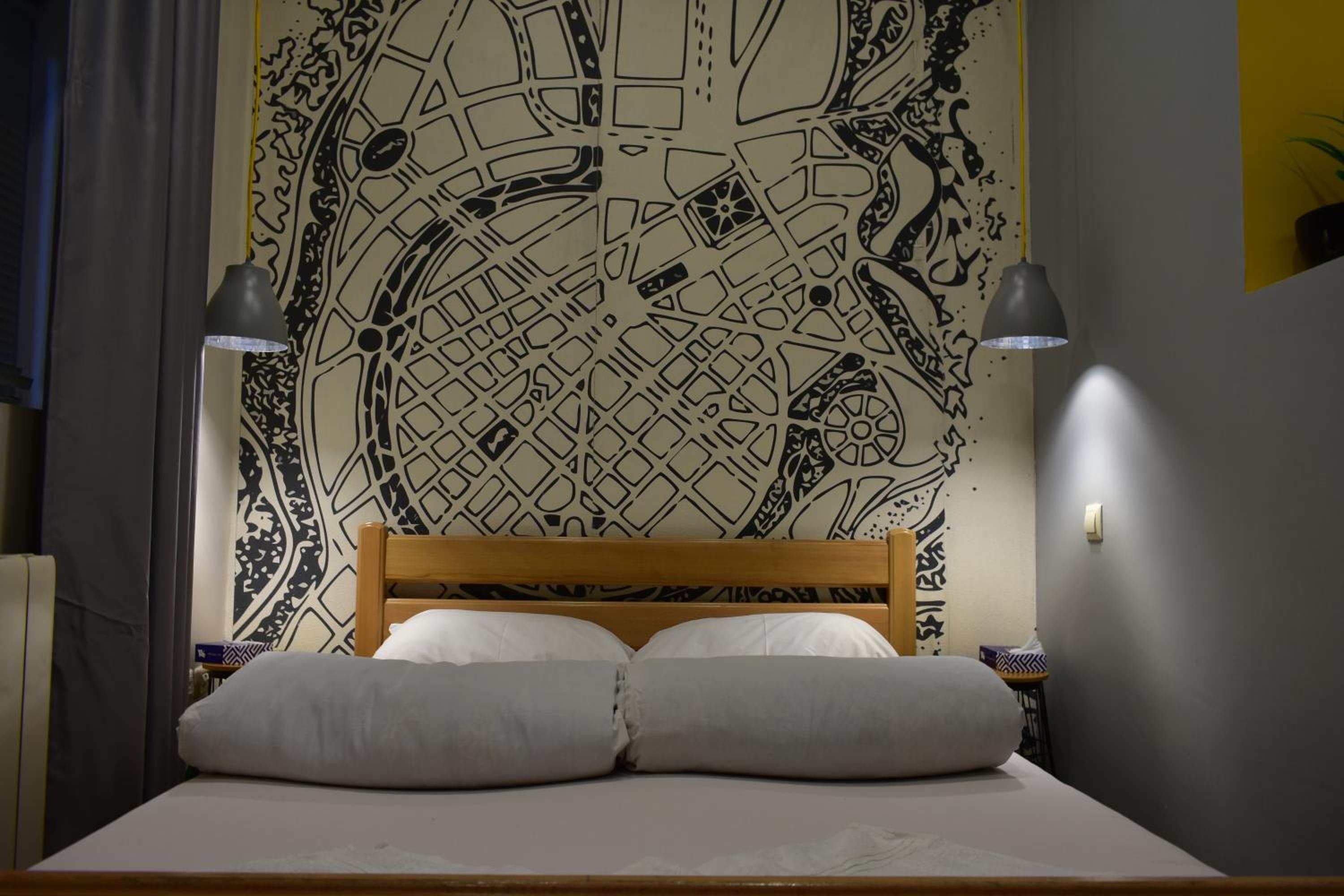 Envoy Hostel & Tours