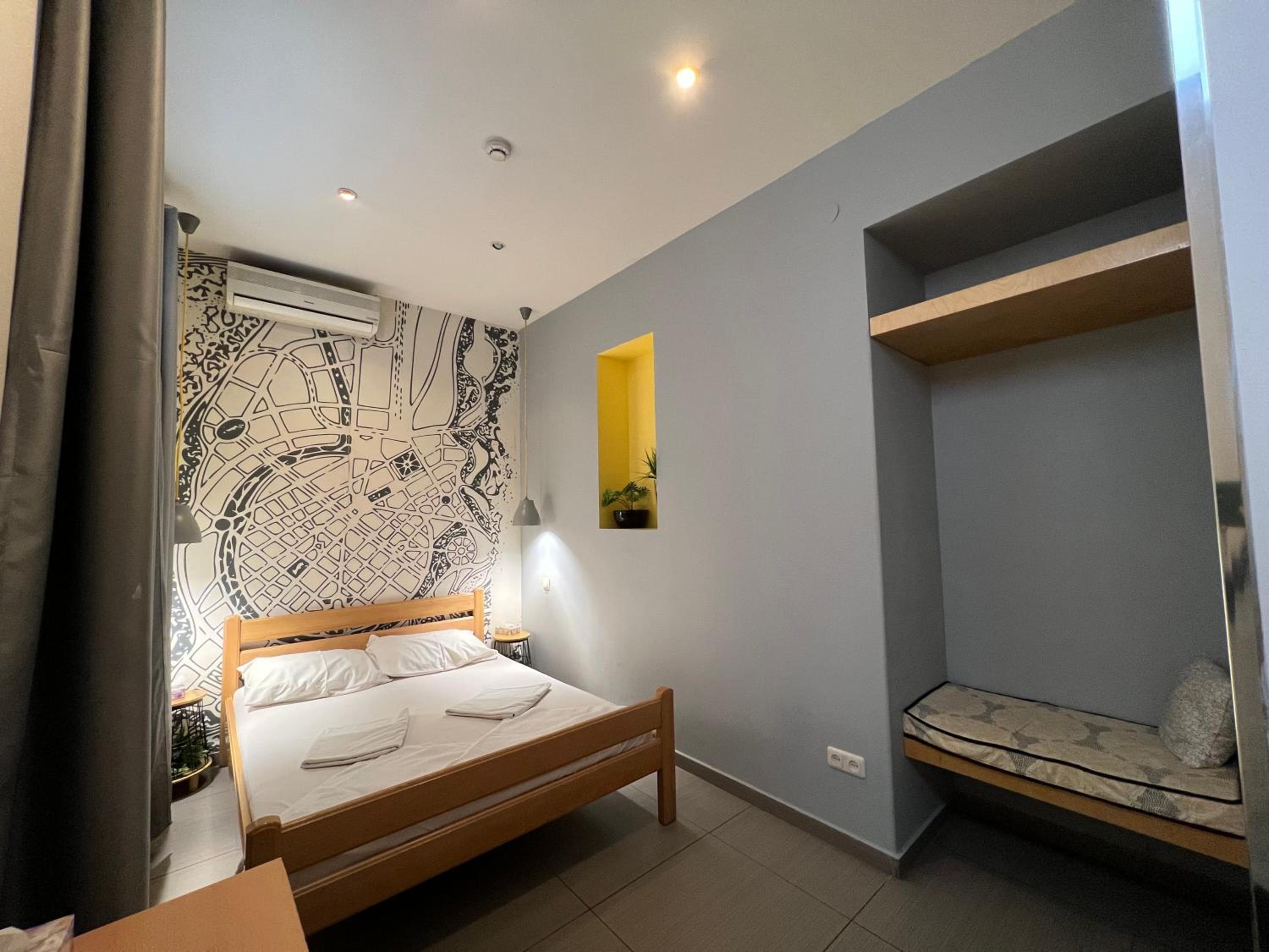 Envoy Hostel & Tours