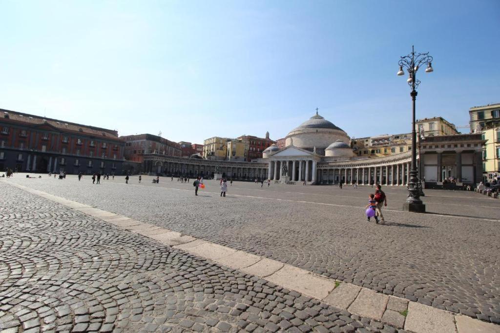 TOLEDO HOUSE Piazza Carita' Centralissimo