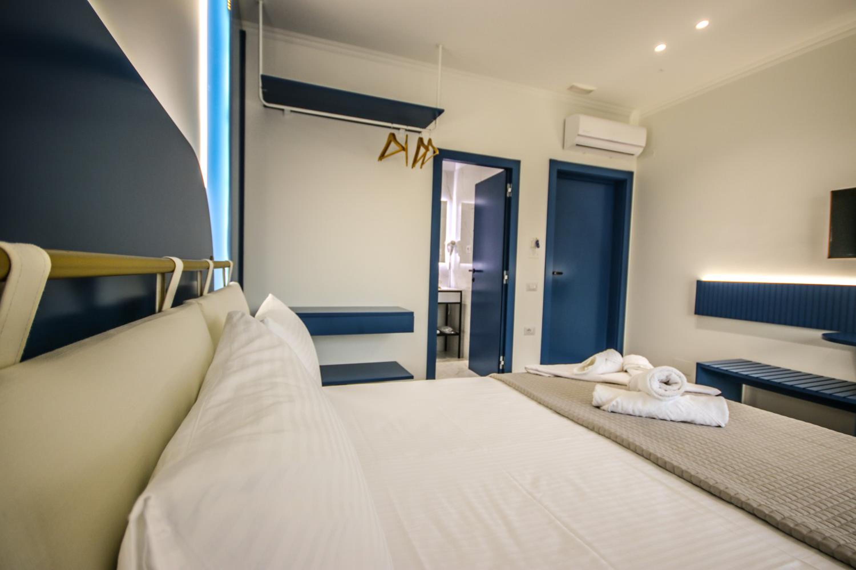 Bay View Hotel