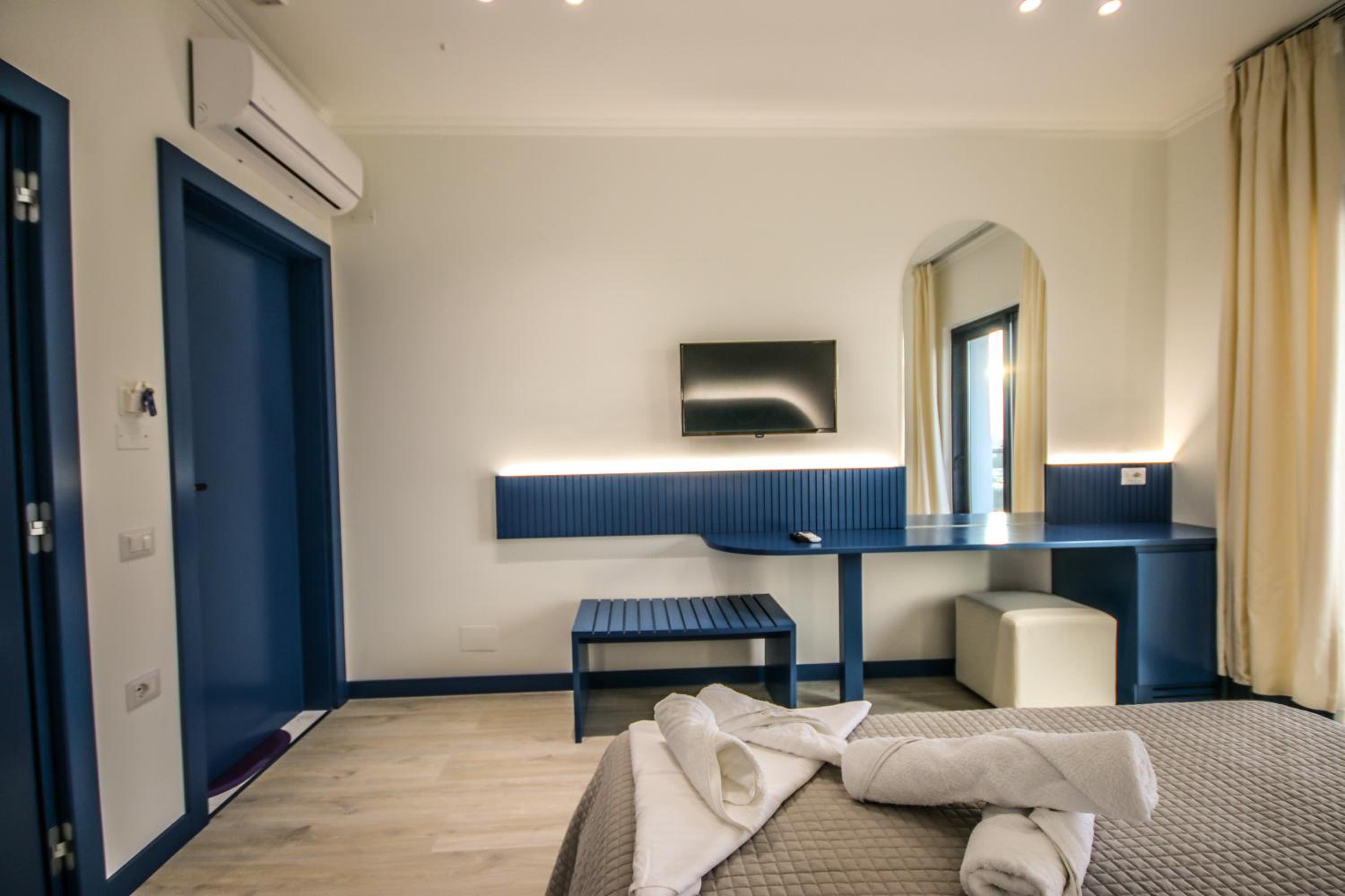 Bay View Hotel