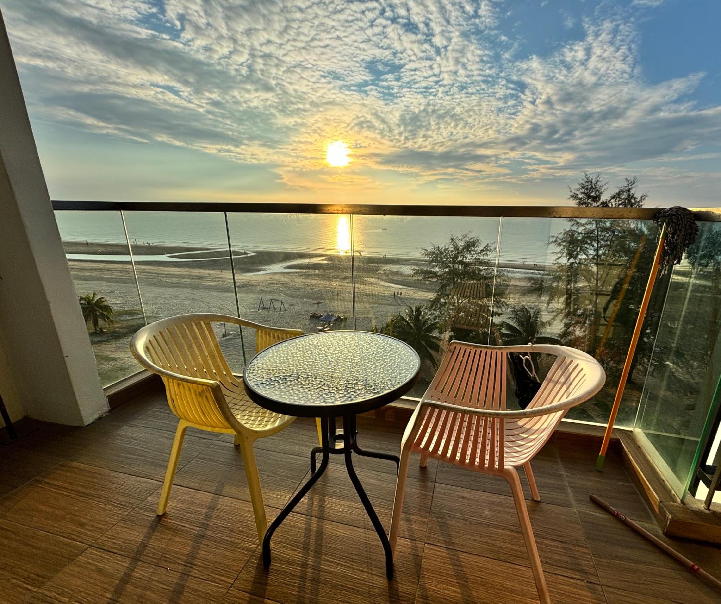 TIMURBAY KUANTAN -BEACHFRONT PARADISE GETAWAY photo 3