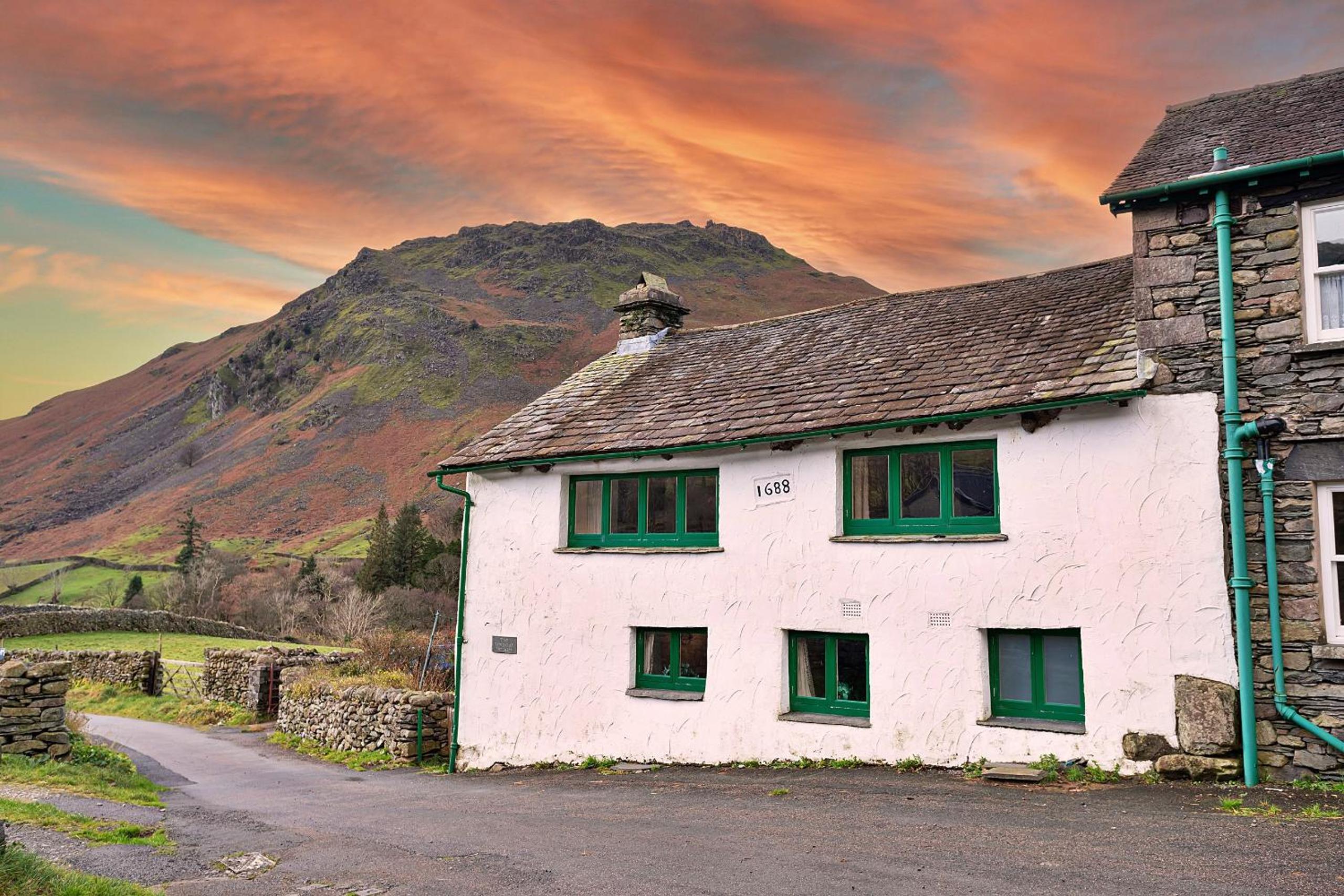 Finest Retreats - Town Head Cottage in Grasmere view 2