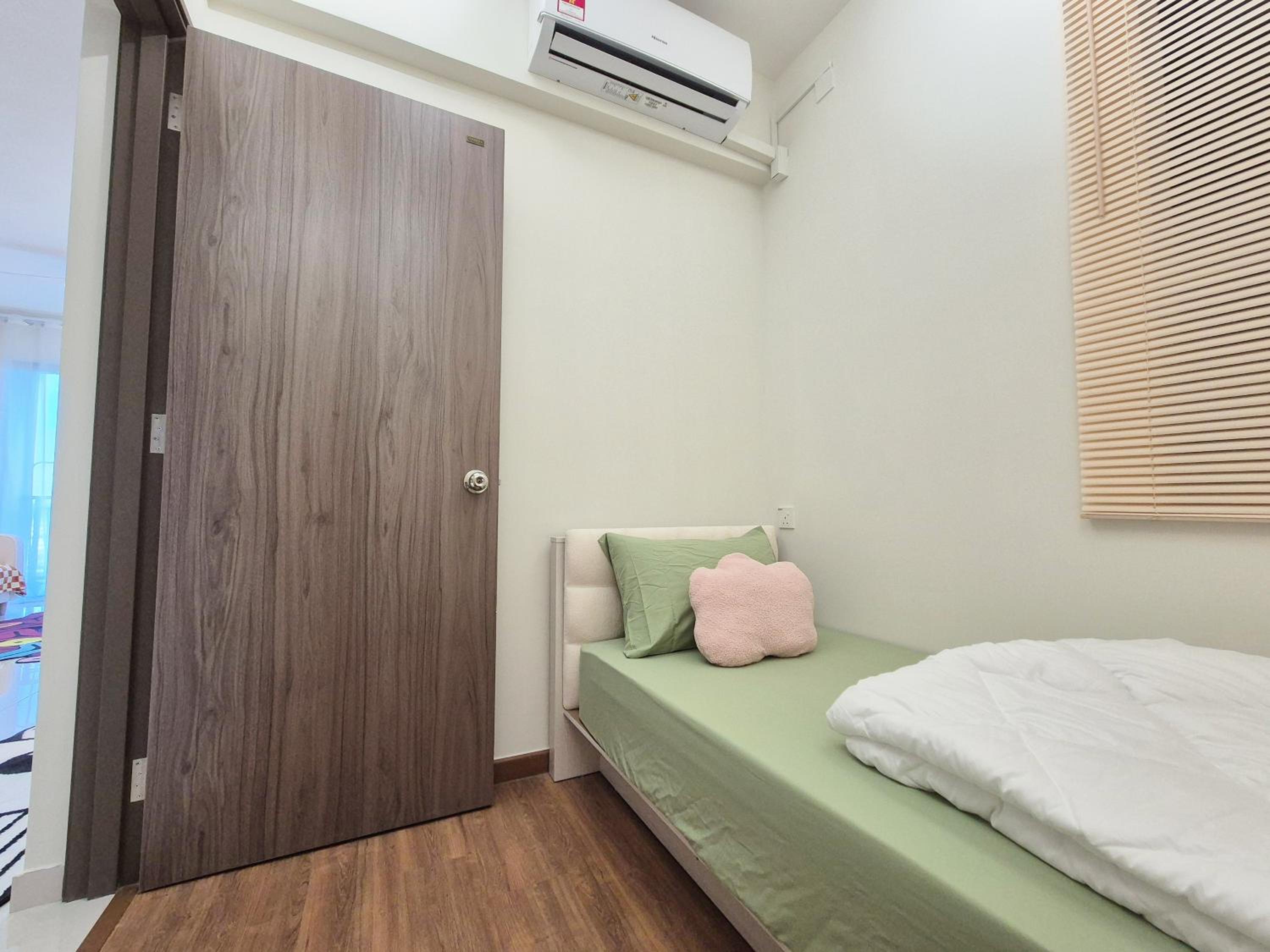 Funky Pop Art Paradise - 3 Pax 2 BR close to JB Town