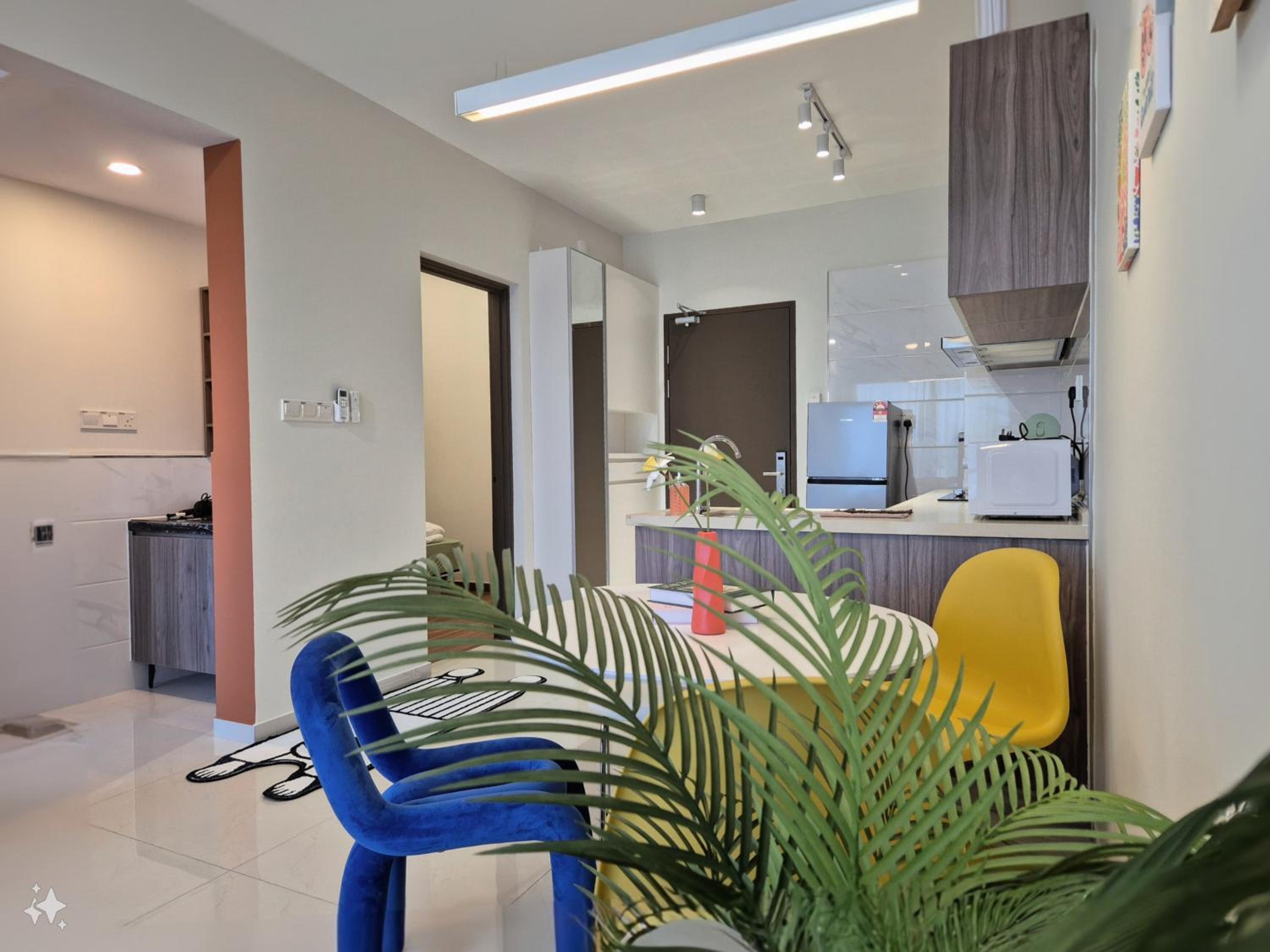 Funky Pop Art Paradise - 3 Pax 2 BR close to JB Town