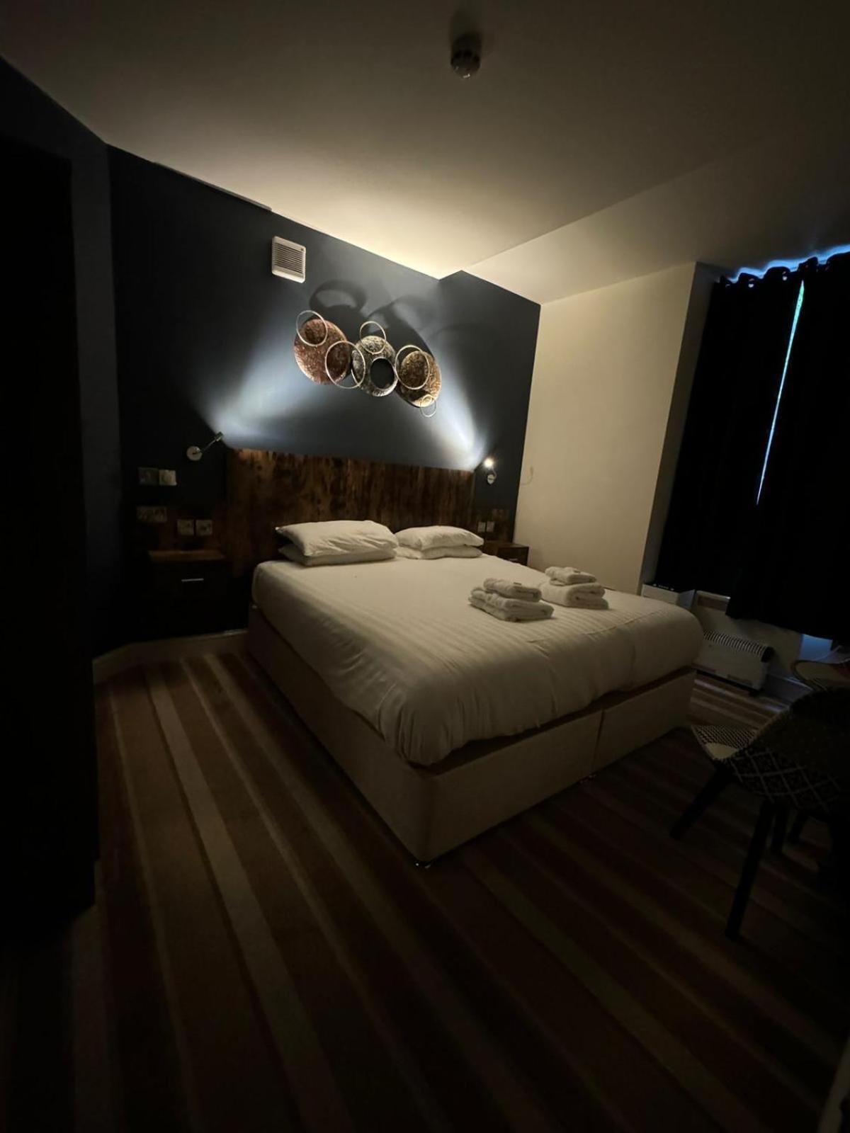 High Tor Hotel