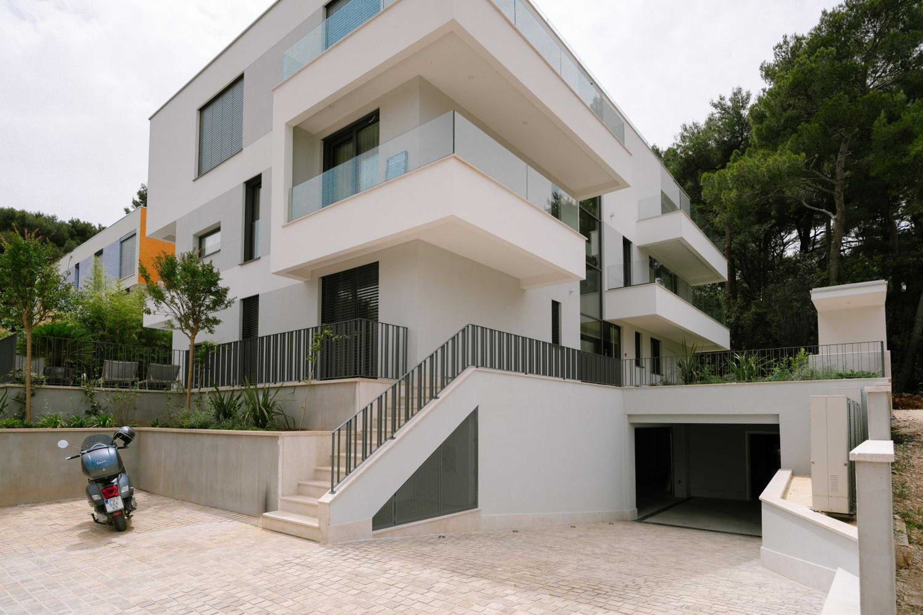 Hotel The Q Senses - new luxury apartment with piano, pool, sauna and jacuzzi - Image 1