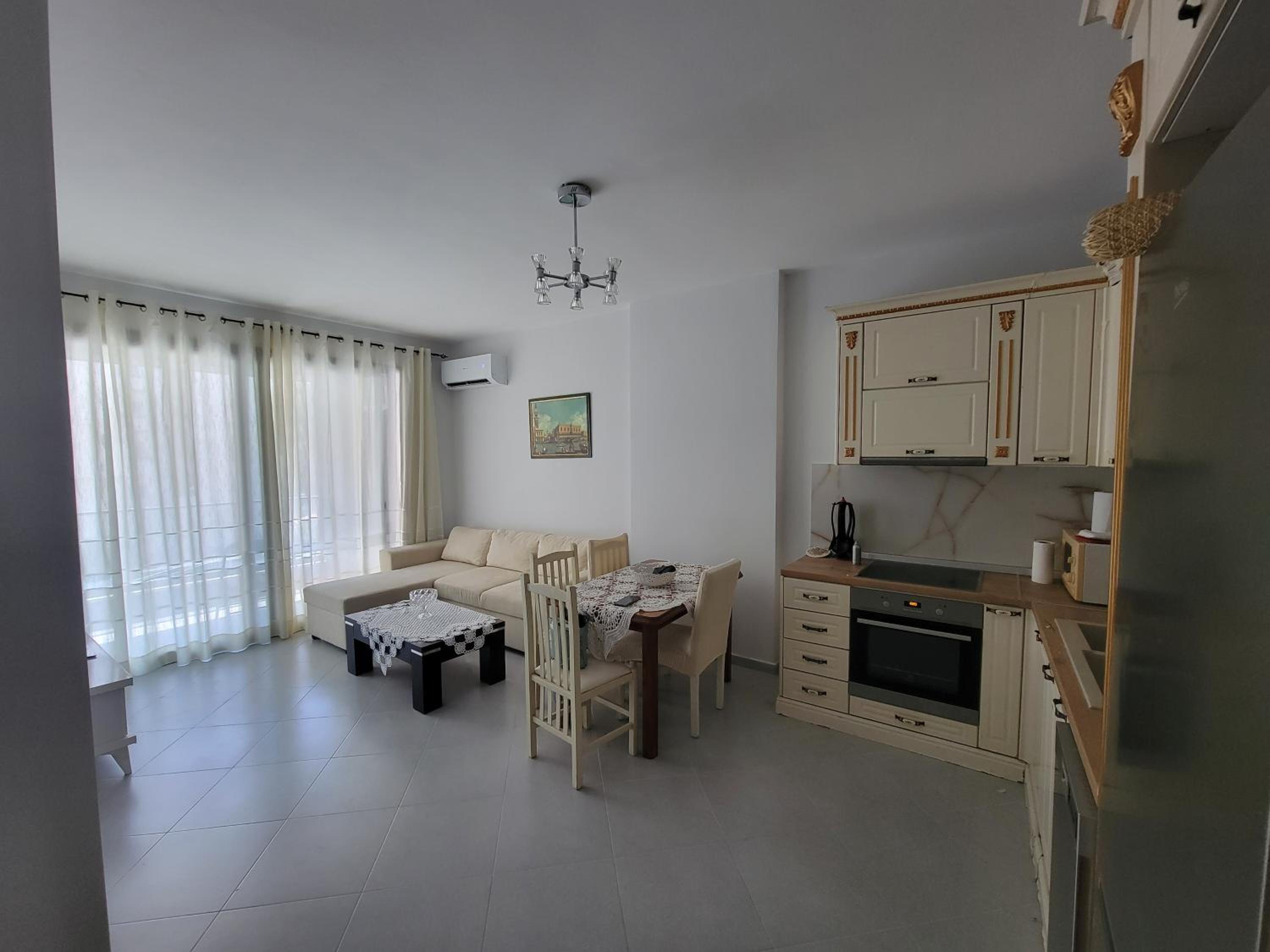Henri's Apartments Vlore