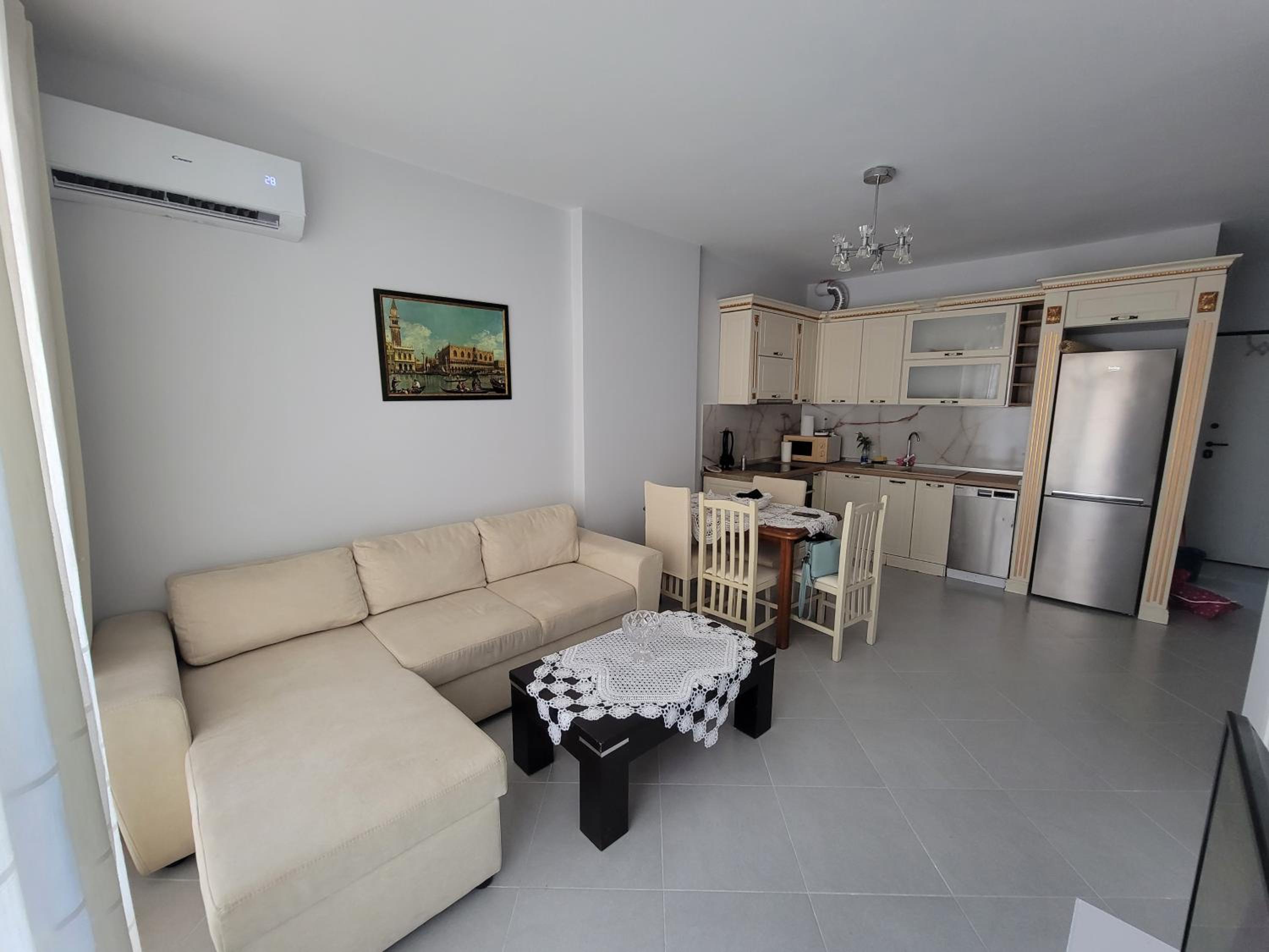 Henri's Apartments Vlore