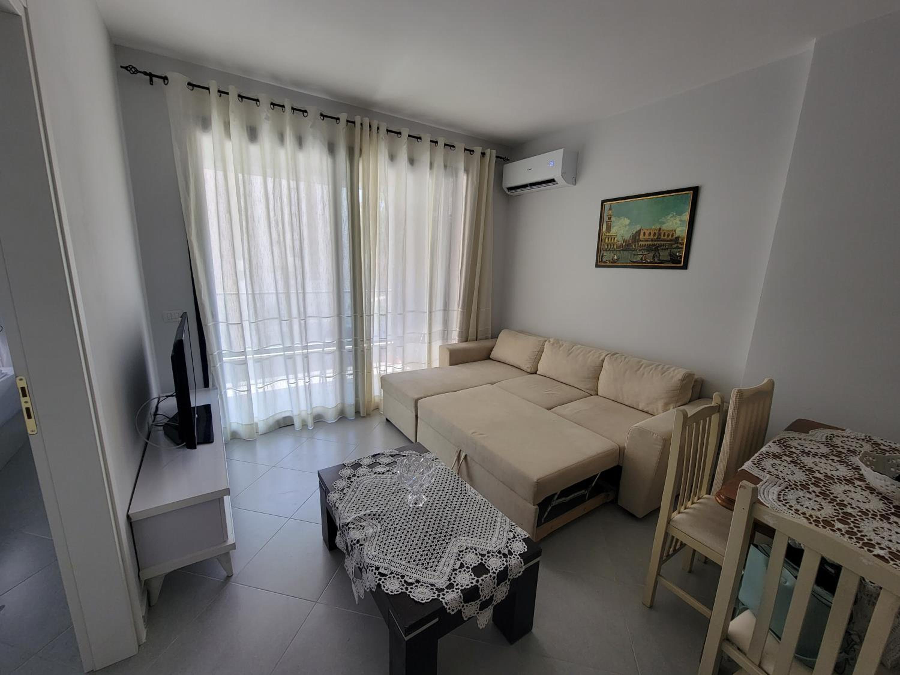 Henri's Apartments Vlore