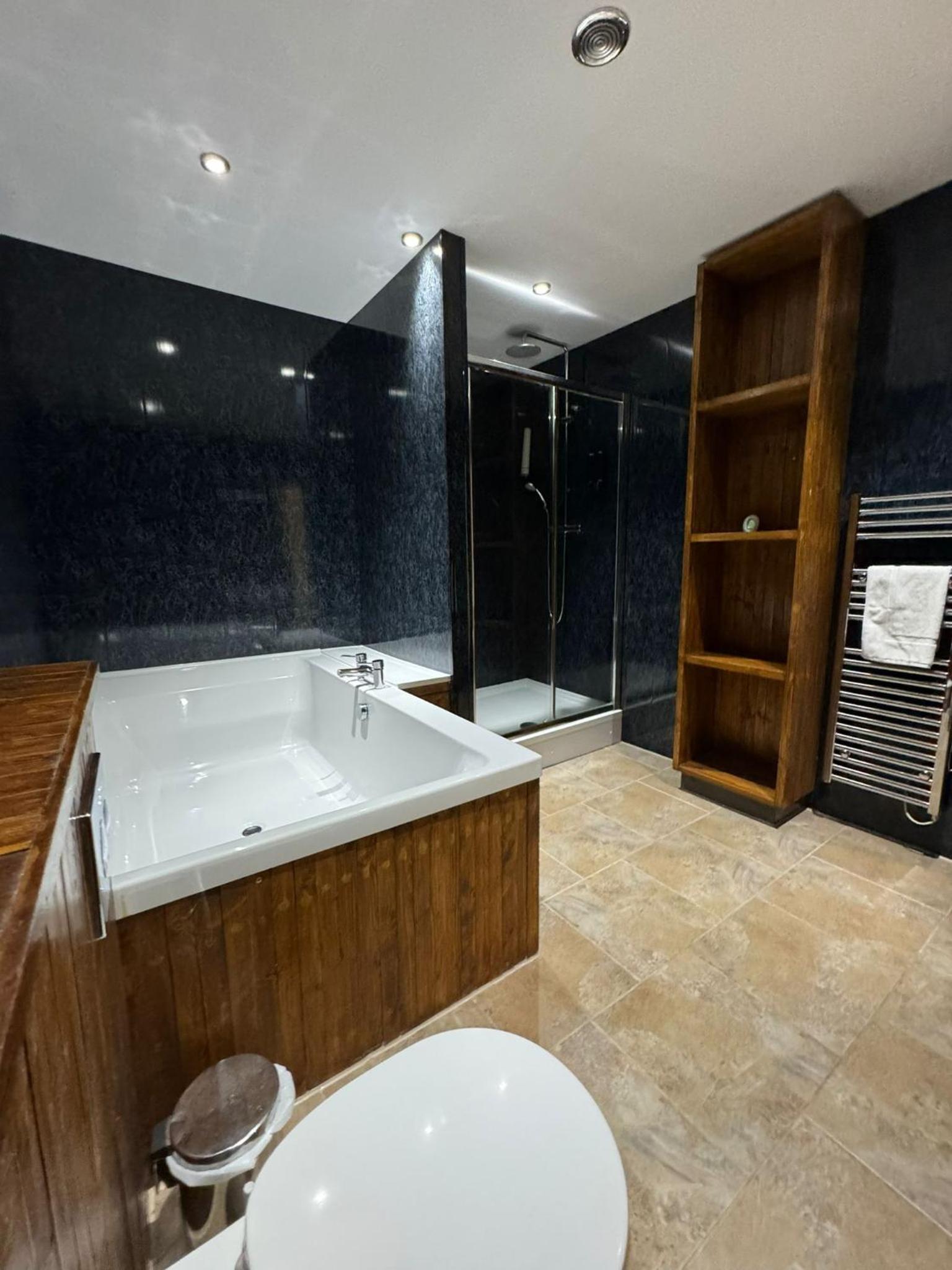 High Tor Hotel