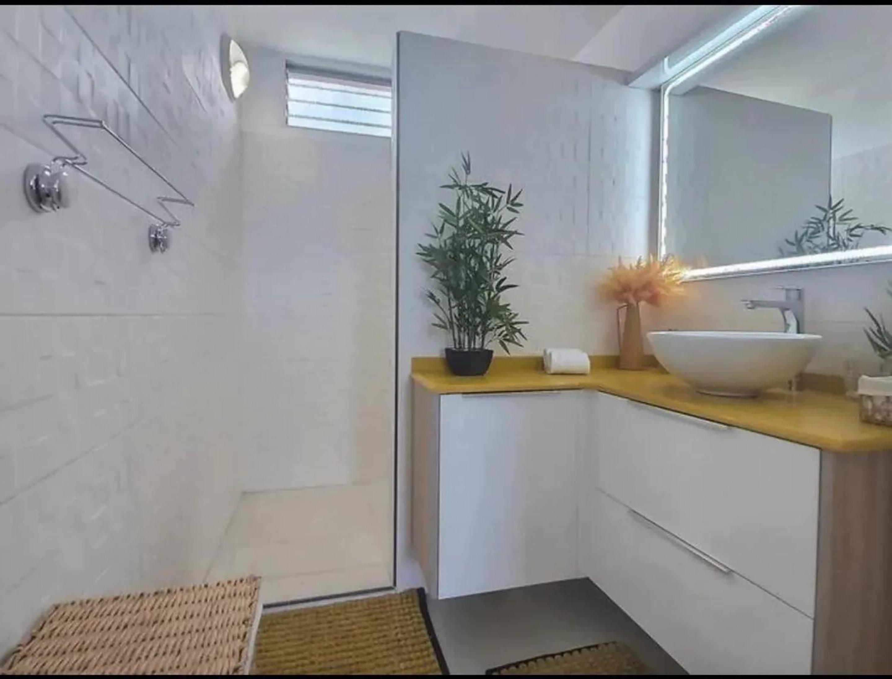 Appart cosy avec vue sur mer a Fort de France 40 m²
