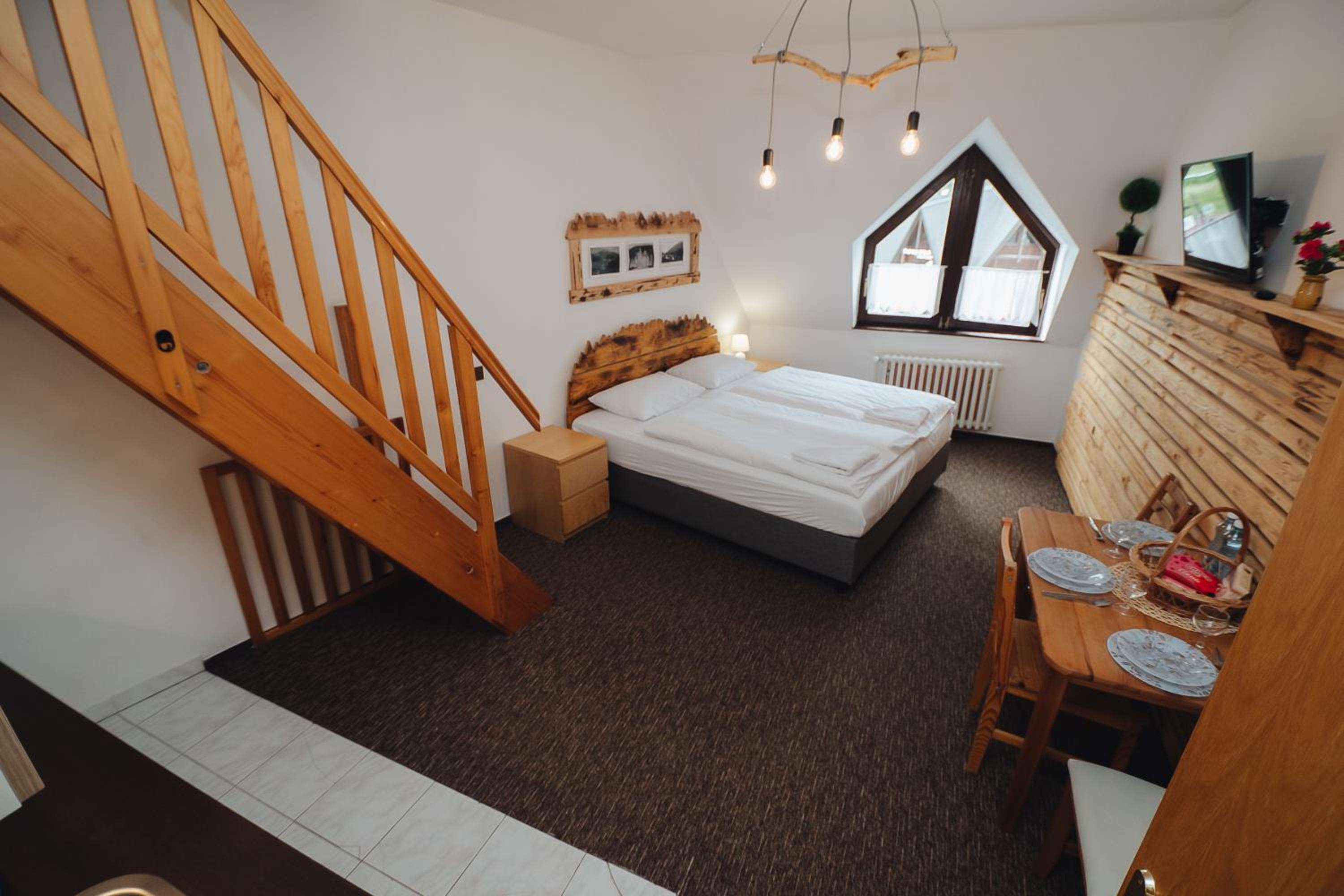 Pension Mona