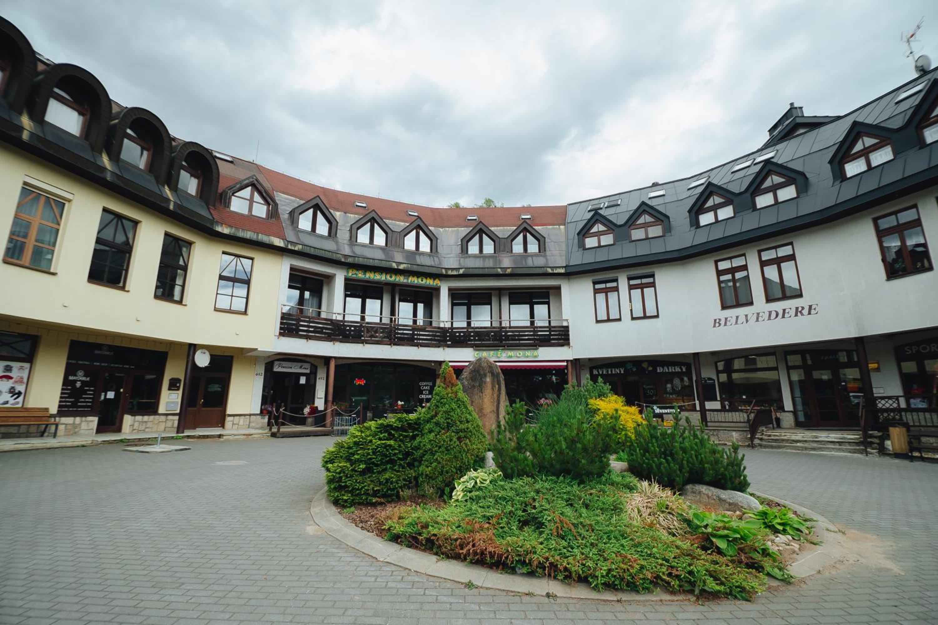 Pension Mona